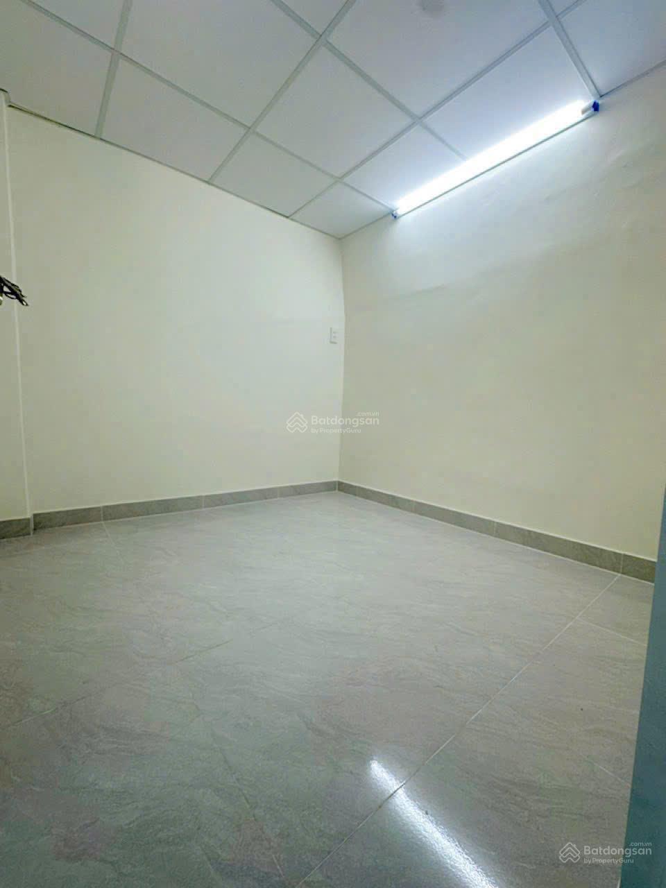 Chính chủ cho thuê nhà nguyên căn giá tốt tại Đ. Cống Quỳnh, Q1, 32m2 chỉ có 8tr8 còn tl