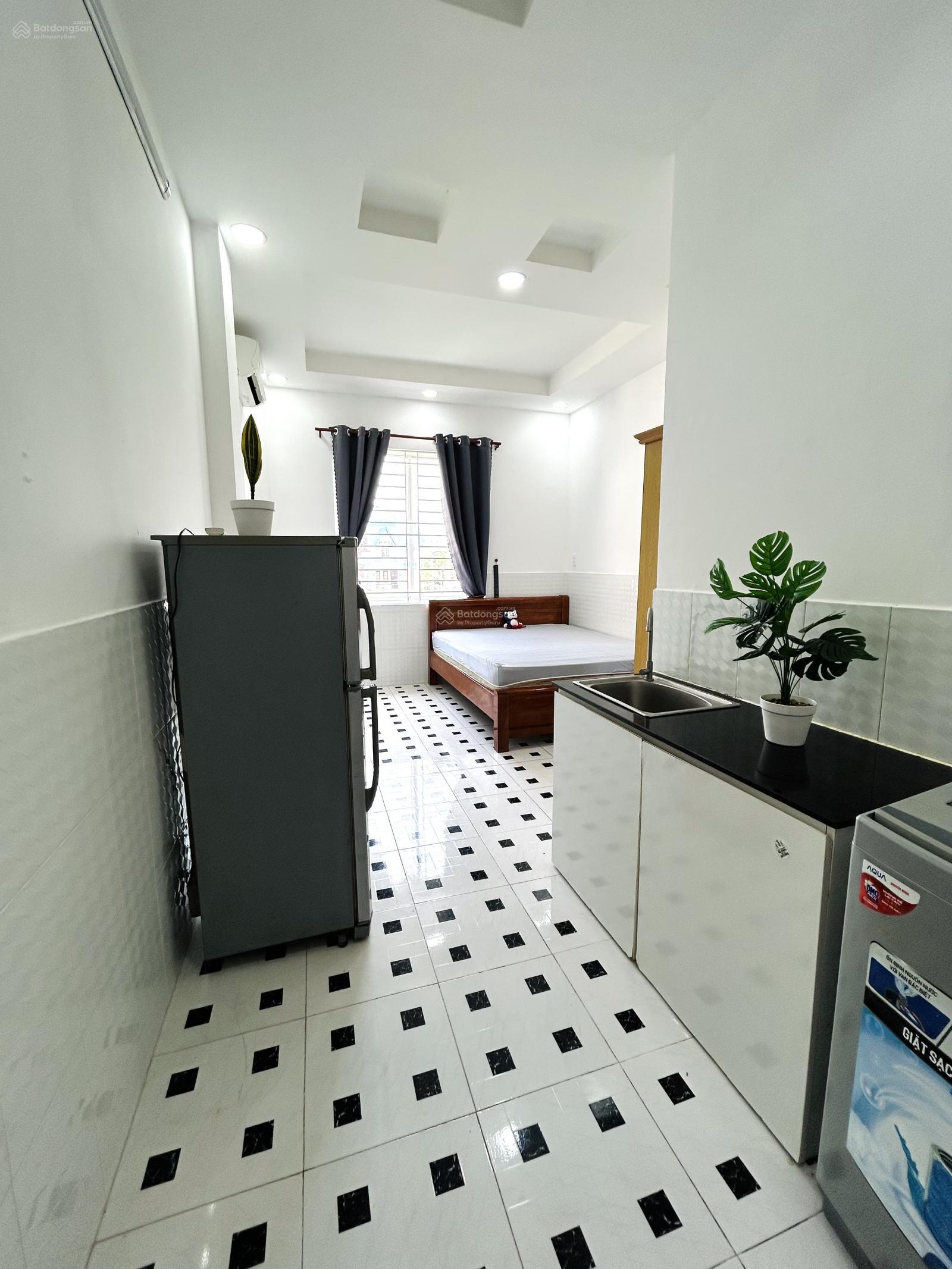 Phòng full nội thất ngay sau lưng gigamall Phòng full nội thất ngay sau lưng gigamall