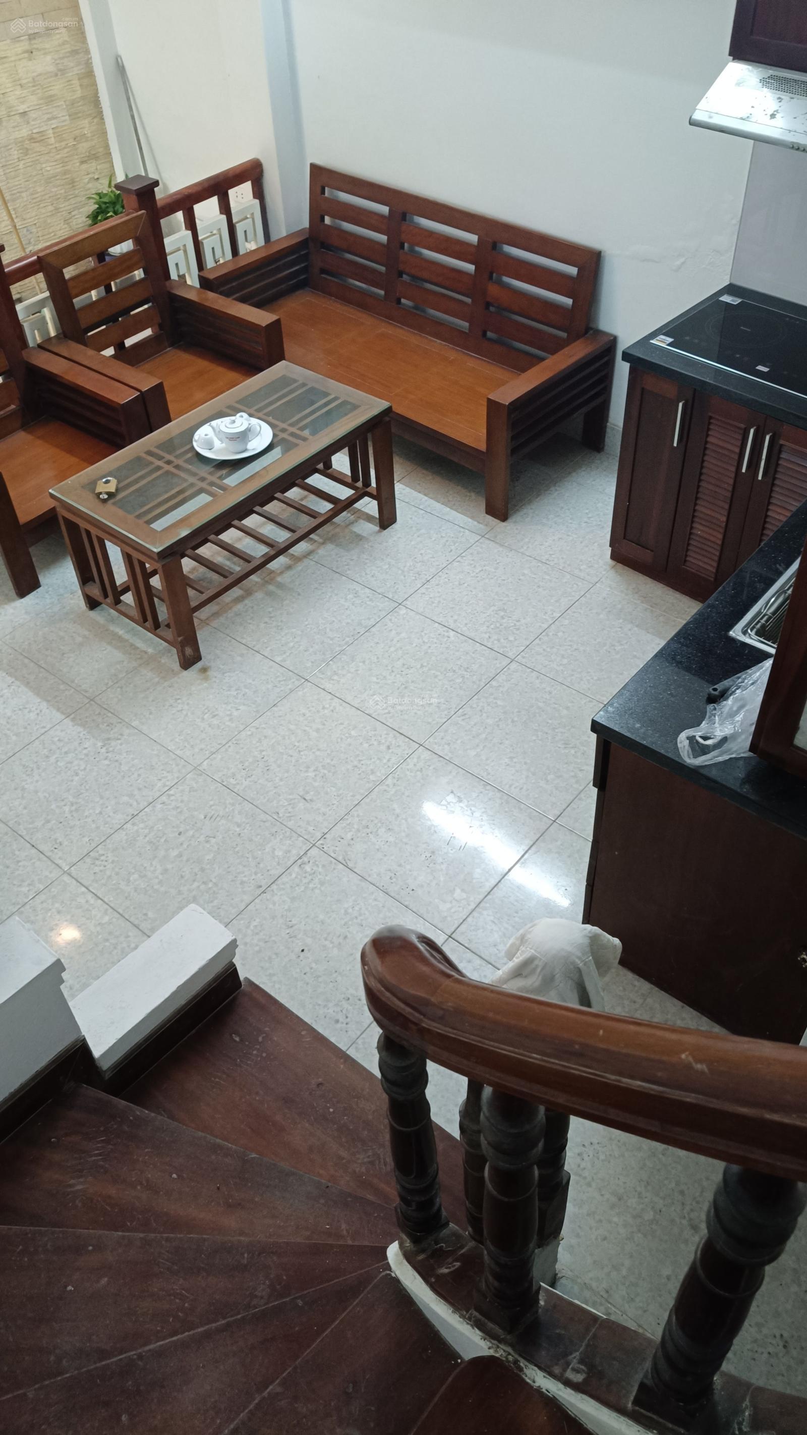 Bán nhà Hai Bà Trưng nhà như hình 30m2 x 5 tầng. Sổ đỏ. Giá 5.5 tỷ
