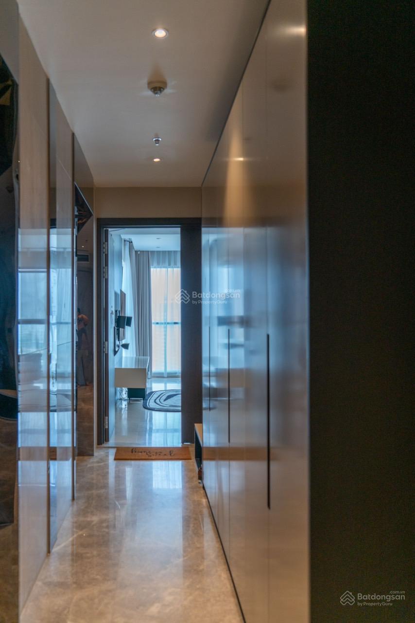 Bán CH 3 phòng ngủ, Q2 Thảo Điền, đầy đủ nội thất, thang máy riêng, tầng cao, view sông, giá 22 tỷ