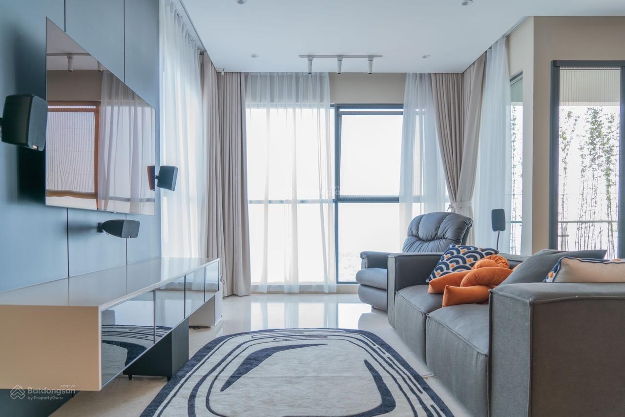 Bán CH 3 phòng ngủ, Q2 Thảo Điền, đầy đủ nội thất, thang máy riêng, tầng cao, view sông, giá 22 tỷ