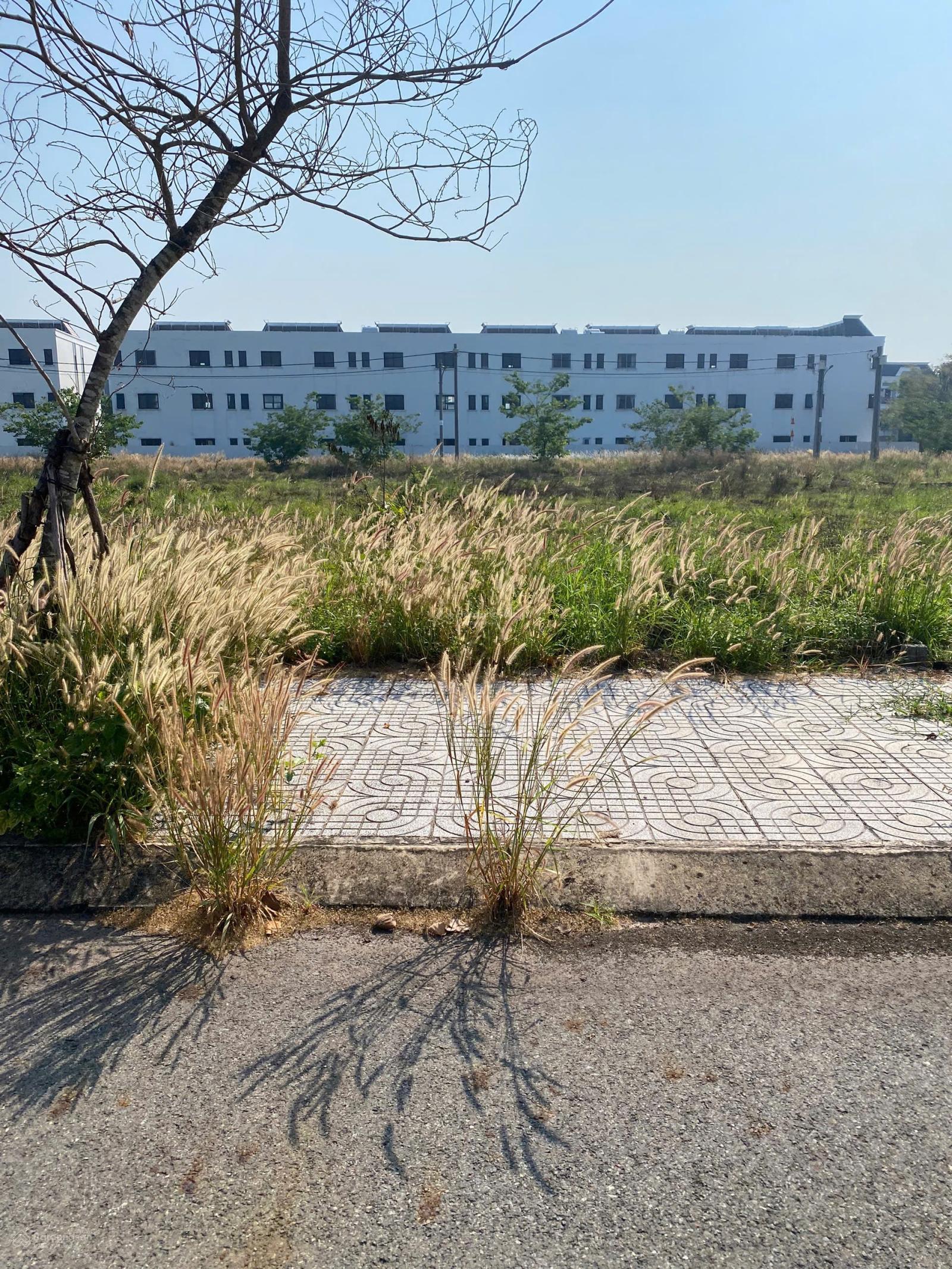 Cần tiền. Bán gấp nền đất 75m2 giá 600 triệu