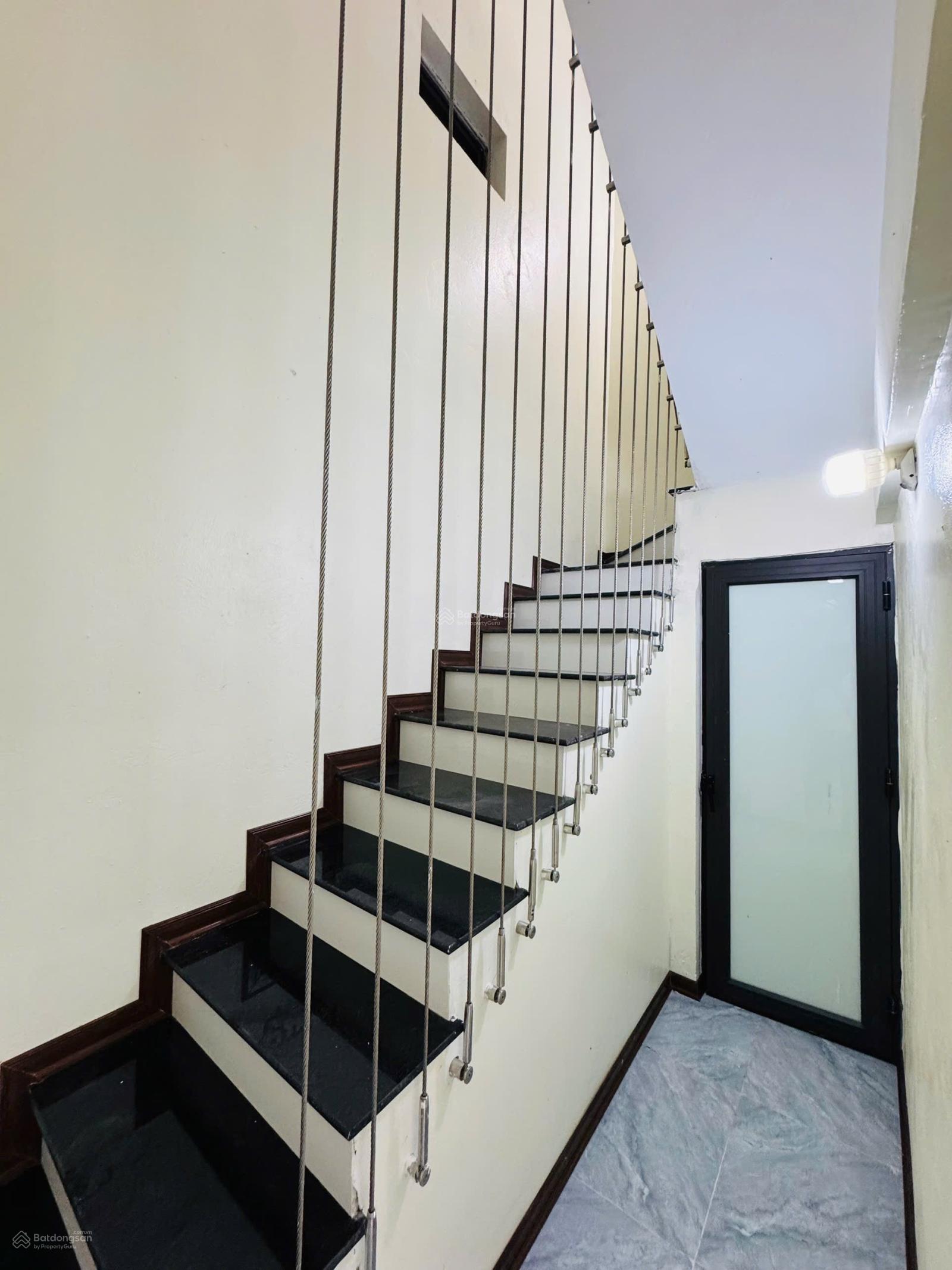 Chính chủ cần tiền bán gấp nhà 3 tầng mới tại mặt đường Quốc lộ 38 Phường Hồ, sát KCN Thuận Thành 2 Chính chủ cần tiền bán gấp nhà 3 tầng mới tại mặt đường Quốc lộ 38 Phường Hồ, sát KCN Thuận Thành 2