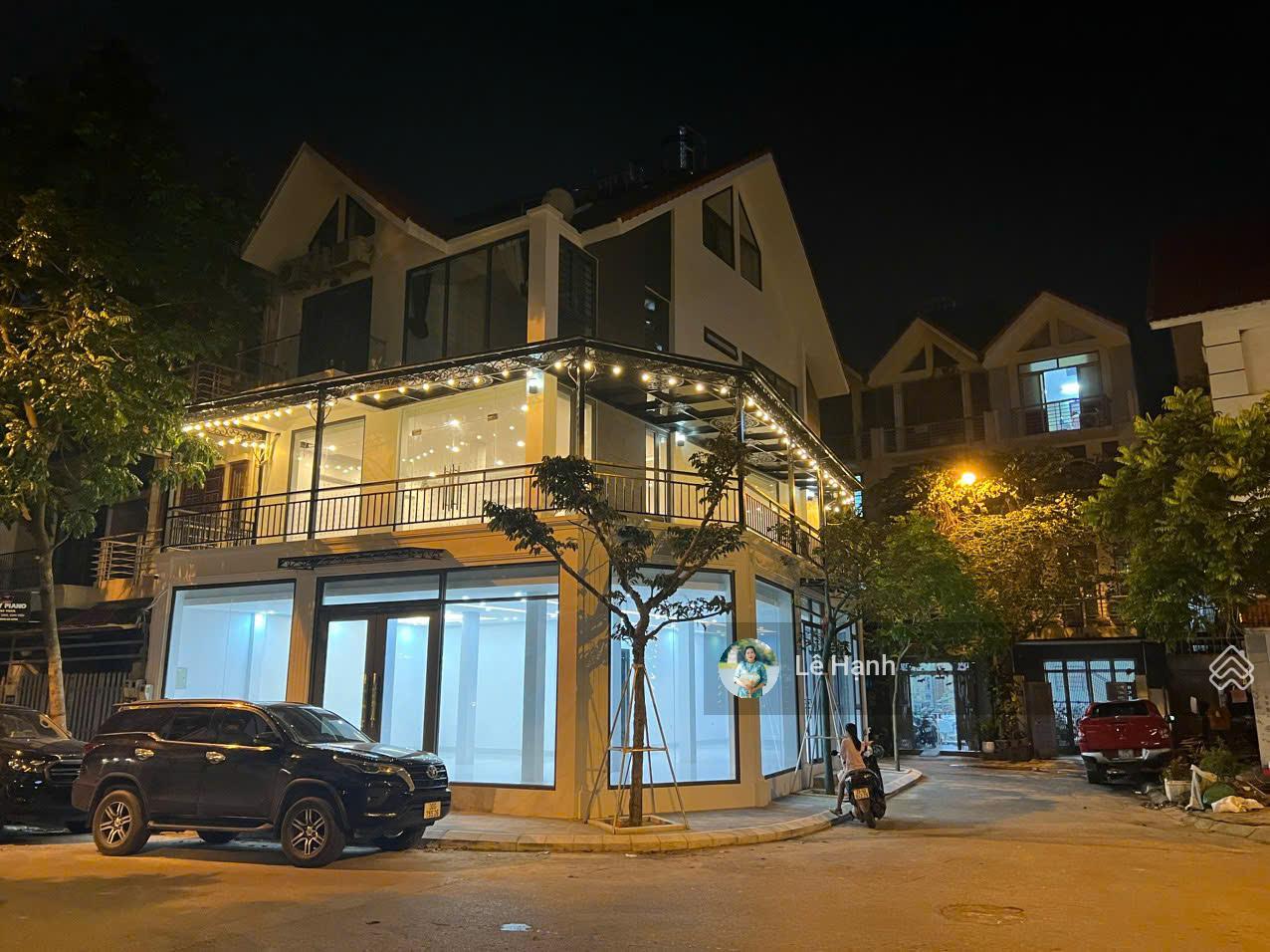 Chính chủ gửi bán gấp, bt kđt Nam La Khê lô góc-3 mặt tiền, kinh doanh bất chấp, 150m2 giá 26.5 tỷ