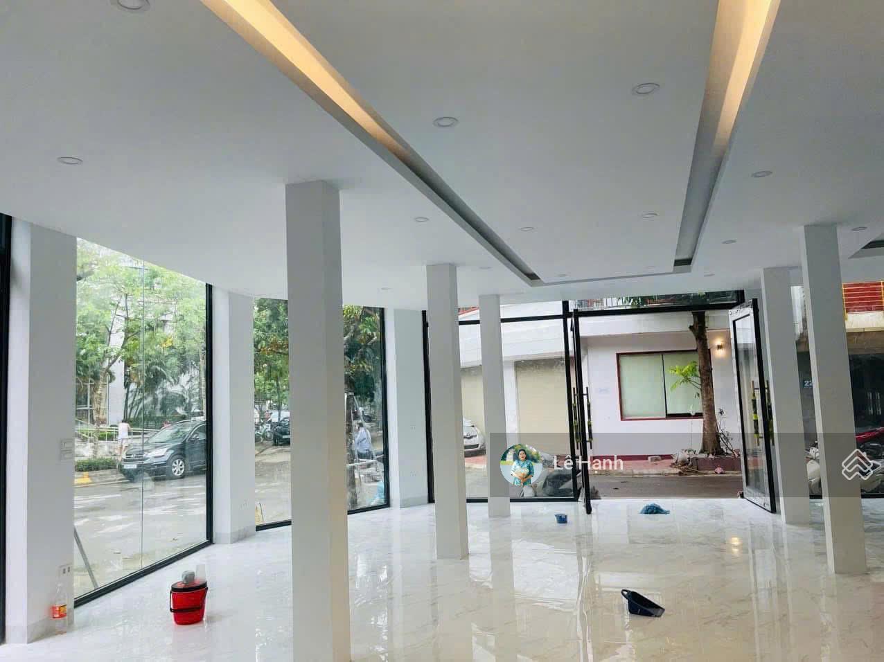 Chính chủ gửi bán gấp, bt kđt Nam La Khê lô góc-3 mặt tiền, kinh doanh bất chấp, 150m2 giá 26.5 tỷ