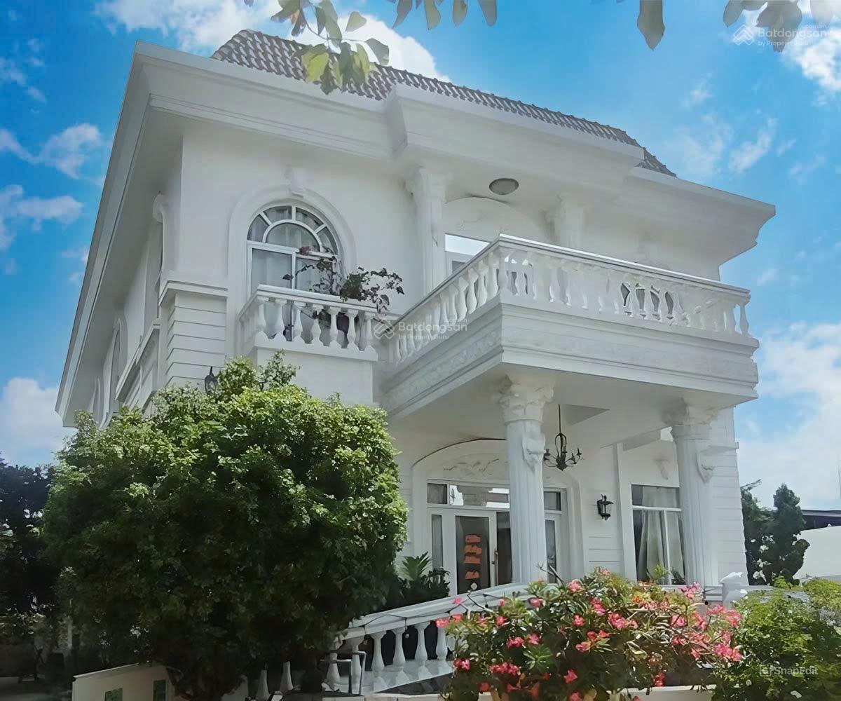 MT Đoàn Nguyễn Tuấn - Bình Chánh Ngang 40m gần 6910m2 thổ cư chỉ 35tr/m2 gồm 1 vila tặng kèm