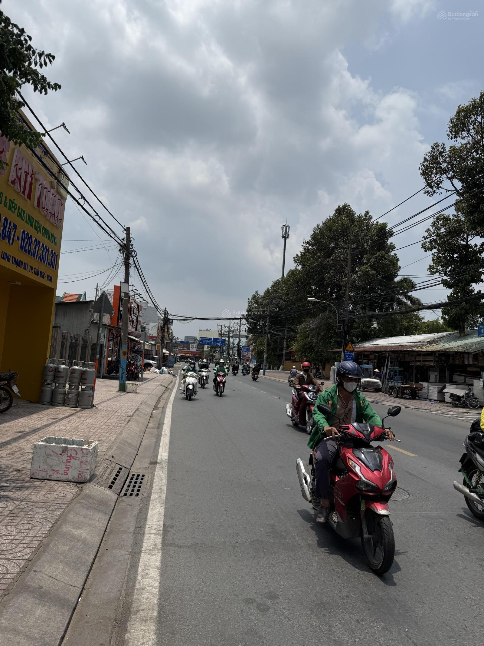 3 MT Nguyễn Văn Tăng, Tiện xây Khách sạn, Ngân Hàng, karaoke 600m2, Lh: 0912 712 ***