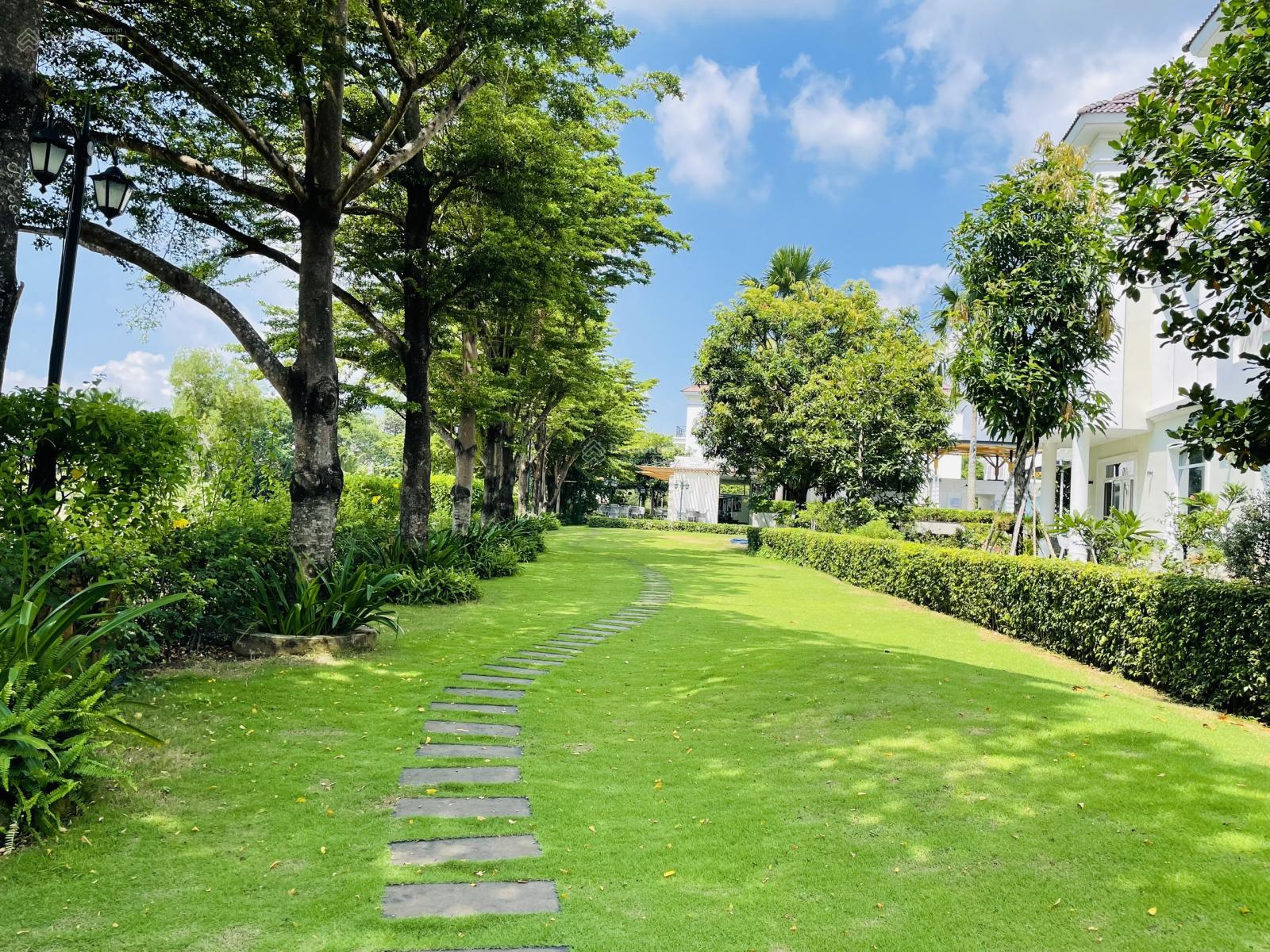 Bán biệt thự đơn lập view sông tại The Venica Khang Điền. Xem nhà liên hệ 0909 121 ***