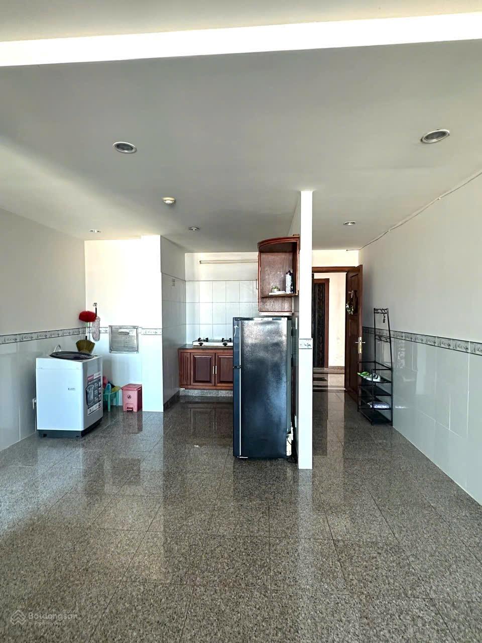 Bán căn hộ Tây Nguyên Plaza Cần Thơ, 2 phòng ngủ, 74m2, sổ hồng, cửa hướng Tây Nam, tầng 9, TM