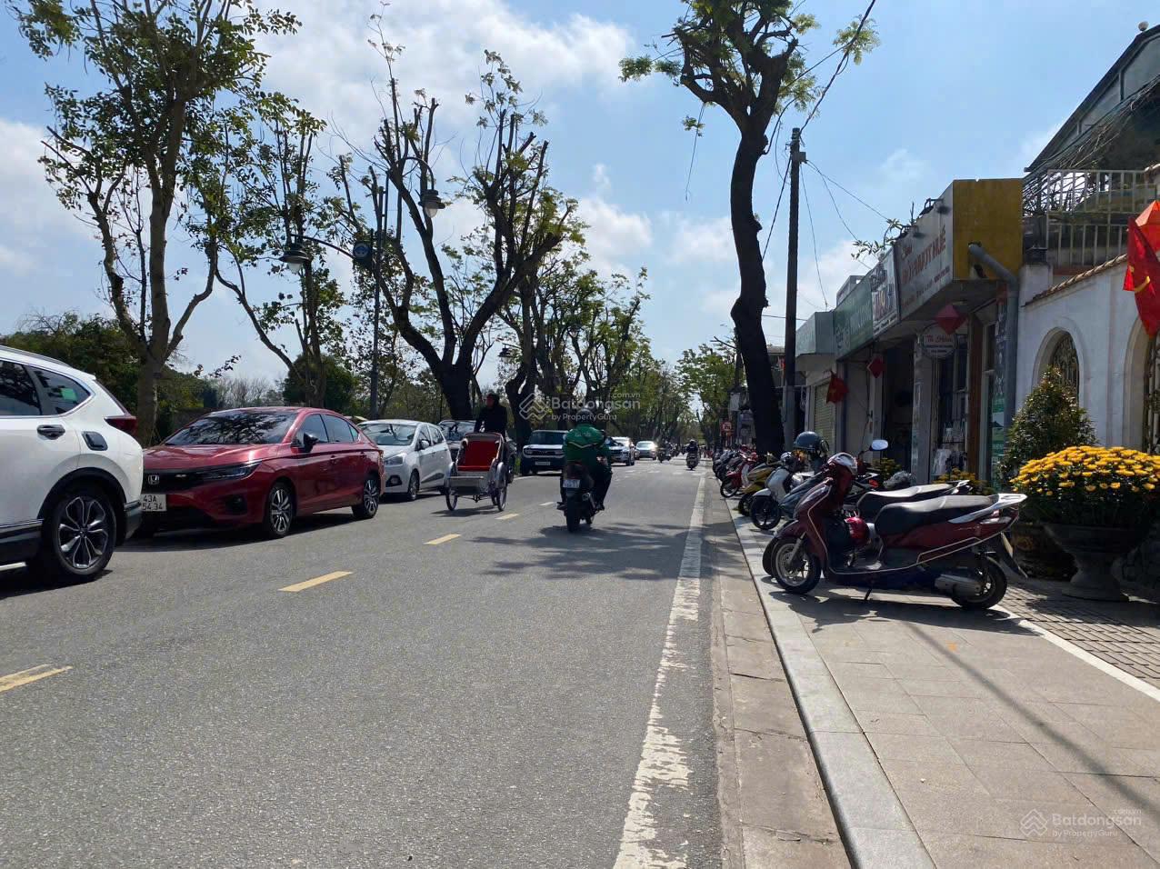 CHÍNH CHỦ CẦN BÁN NHANH LÔ ĐẤT VỊ TRÍ ĐẸP GẦN HOÀNG THÀNH HUẾ