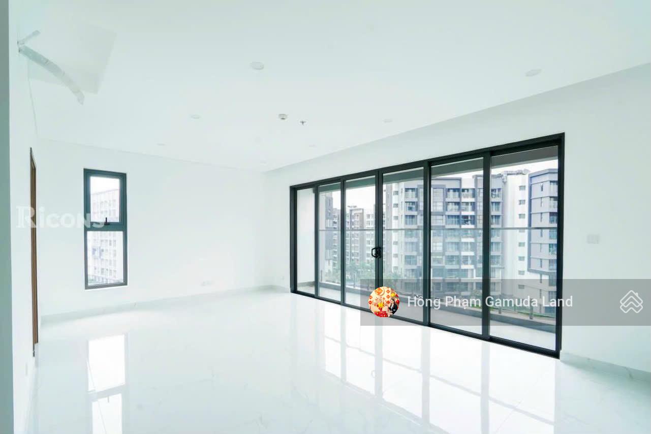 Cho thuê Diamond Centery ban công dài 6m 3PN3WC - NTCB giá 21tr/tháng - Tiện ích cao cấp resort 5*