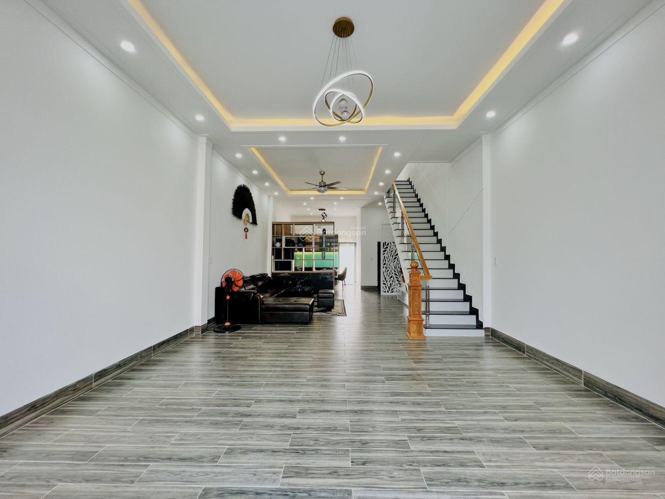 Thường xuyên đi công tác xa nên tôi cần bán lại căn nhà P.Trảng Dài Gần Cây Xăng Đức Hưng Đồng Khởi