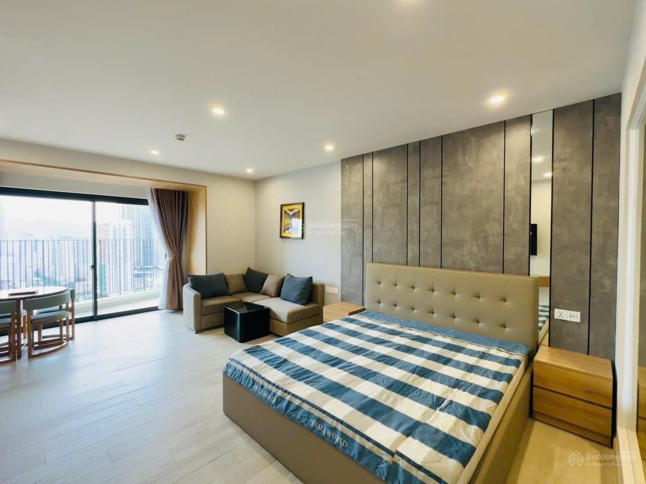 Bán căn toà Nam hướng Nam tầng trung 4.130 tỷ, toà Bắc giá 3.8 tỷ, giá 4.130 tỷ. LH: 0901 383 ***
