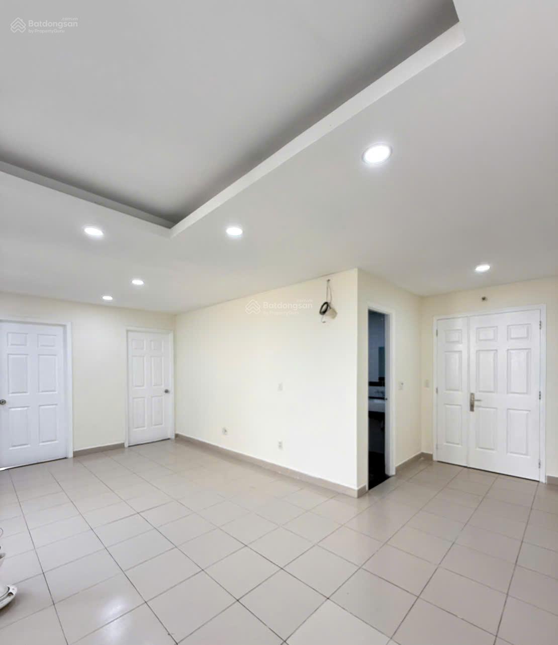 Bán nhanh căn hộ Hà Đô Nguyễn Văn Công, Gò Vấp 74m2, 2PN2WC sổ hồng 4.7 tỷ.đủ nội thất 0932 834 ***