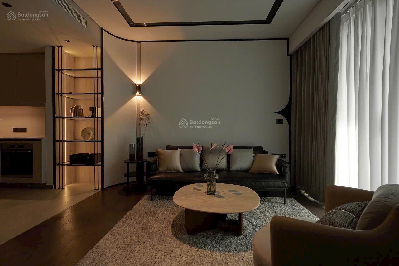 Cho thuê CC tại Orchard Garden, Phú Nhuận. DT: 100m2 3PN/2WC, 18triệu, 1 slot oto. LH: 0933 813 ***