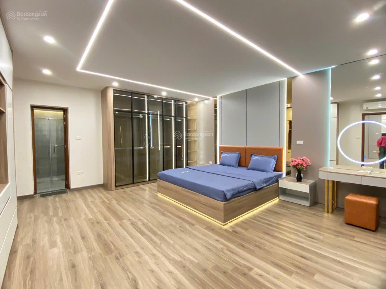 (Ban cơ yếu Chính phủ) Chủ nhà gửi bán căn 3PN. 2WC. DT: 101m2. Tầng: 18. Full nội thất Giá: 8.2 tỷ