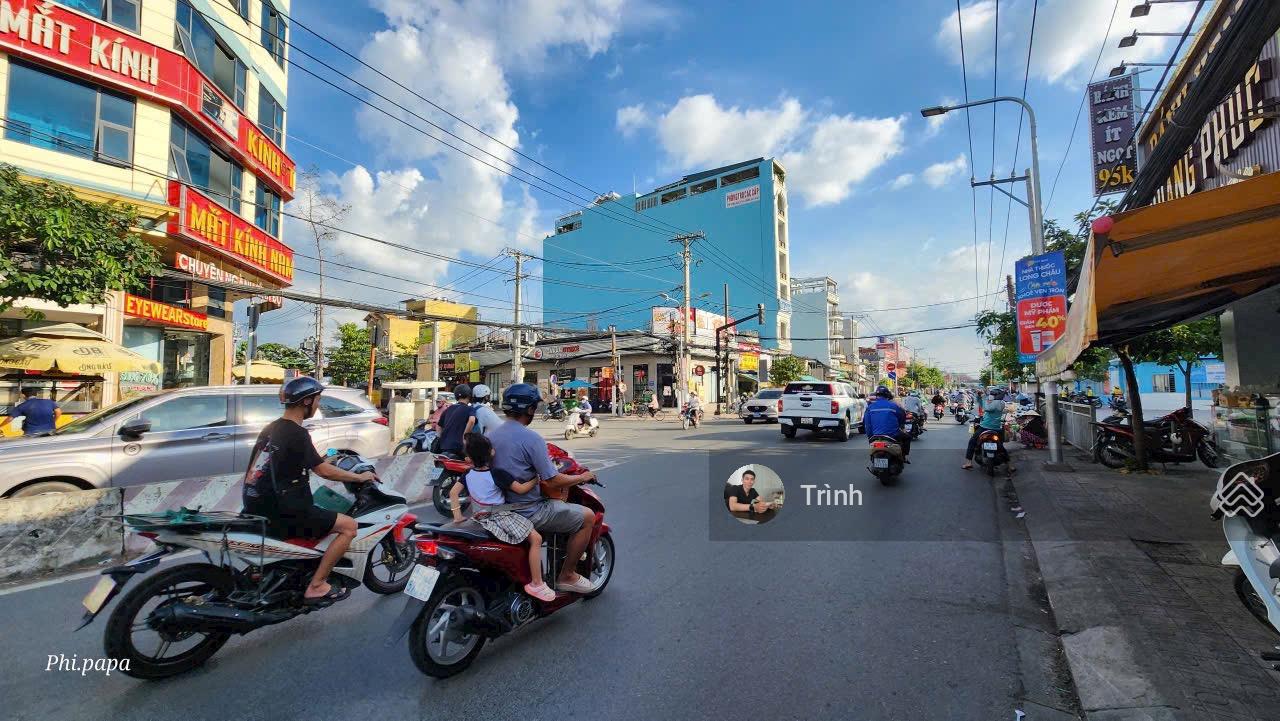 Chính chủ bán căn MT Huỳnh Tấn Phát, Q7, DT 5x28m,6x25m, 9x23m, 8x35m, 10x40m, 12x34m, 20x50m Chính chủ bán căn MT Huỳnh Tấn Phát, Q7, DT 5x28m,6x25m, 9x23m, 8x35m, 10x40m, 12x34m, 20x50m