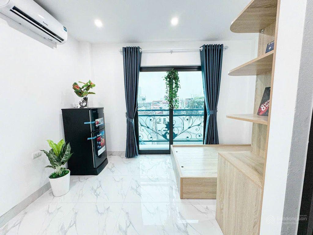CCMN lô góc Trịnh Văn Bô sát trường cao đẳng fpt, Đại học Đông Á, 75m2 x 7 tầng thang máy. tổng 18P