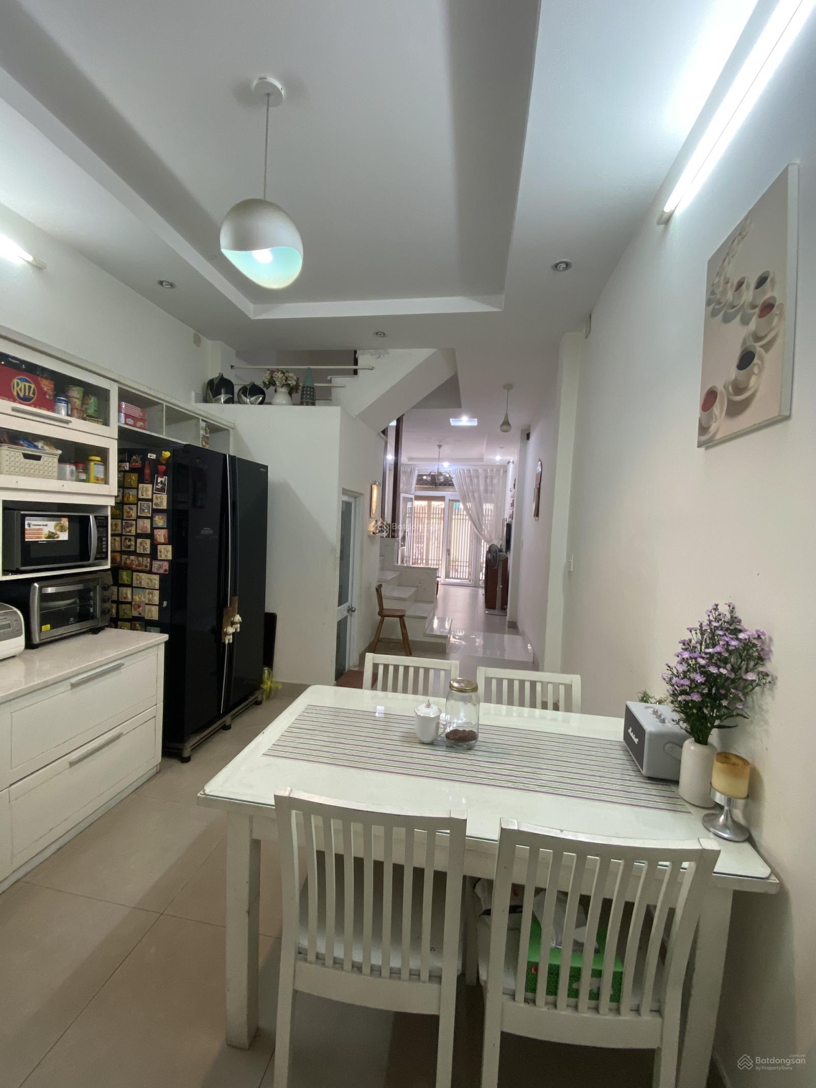 Chính chủ bán nhà MT Hồng Lạc- Lạc Long Quân P10 Tân Bình 3,8*18m 3 lầu st giá 12,5 tỷ