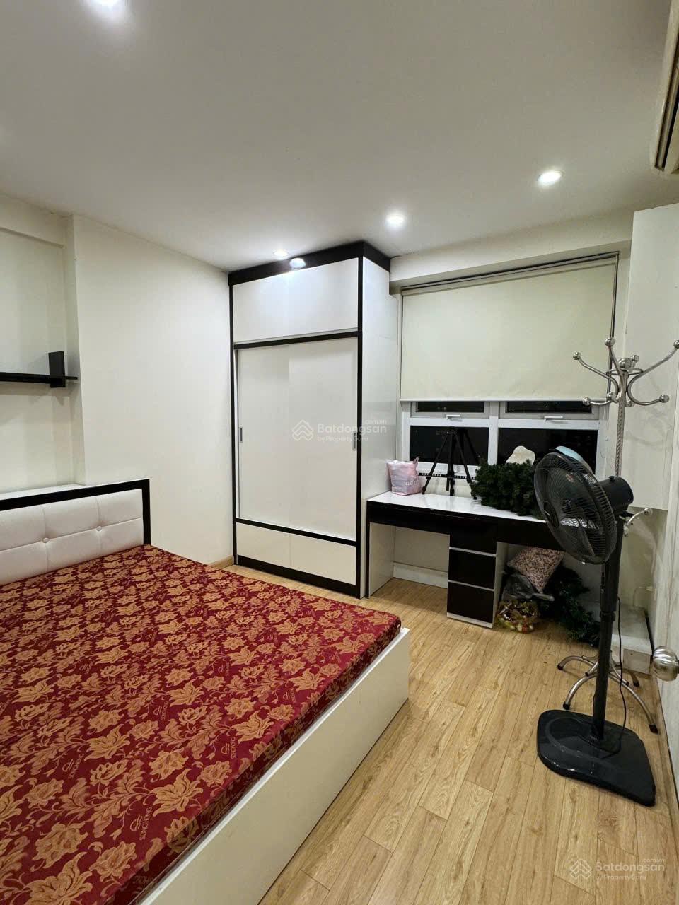 Cho thuê căn hộ Golden West, Nhân Chính, Thanh Xuân, Hà Nội, 14 triệu/th, 80m2, view đẹp
