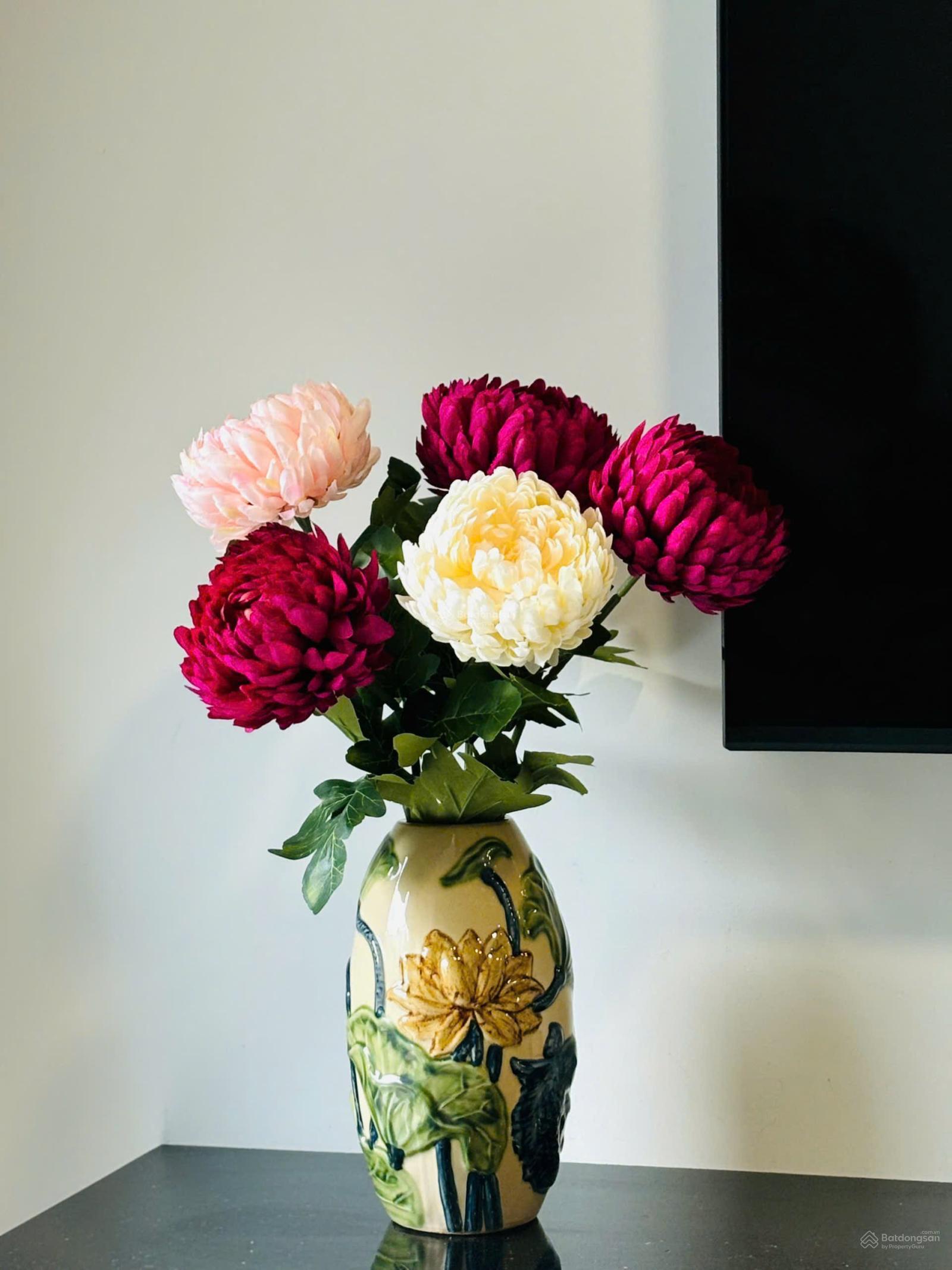 West Gate - 85m2 - 3PN có sổ hồng giá 3 tỷ 4, view hồ bơi và thành phố, có bank hỗ trợ West Gate - 85m2 - 3PN có sổ hồng giá 3 tỷ 4, view hồ bơi và thành phố, có bank hỗ trợ