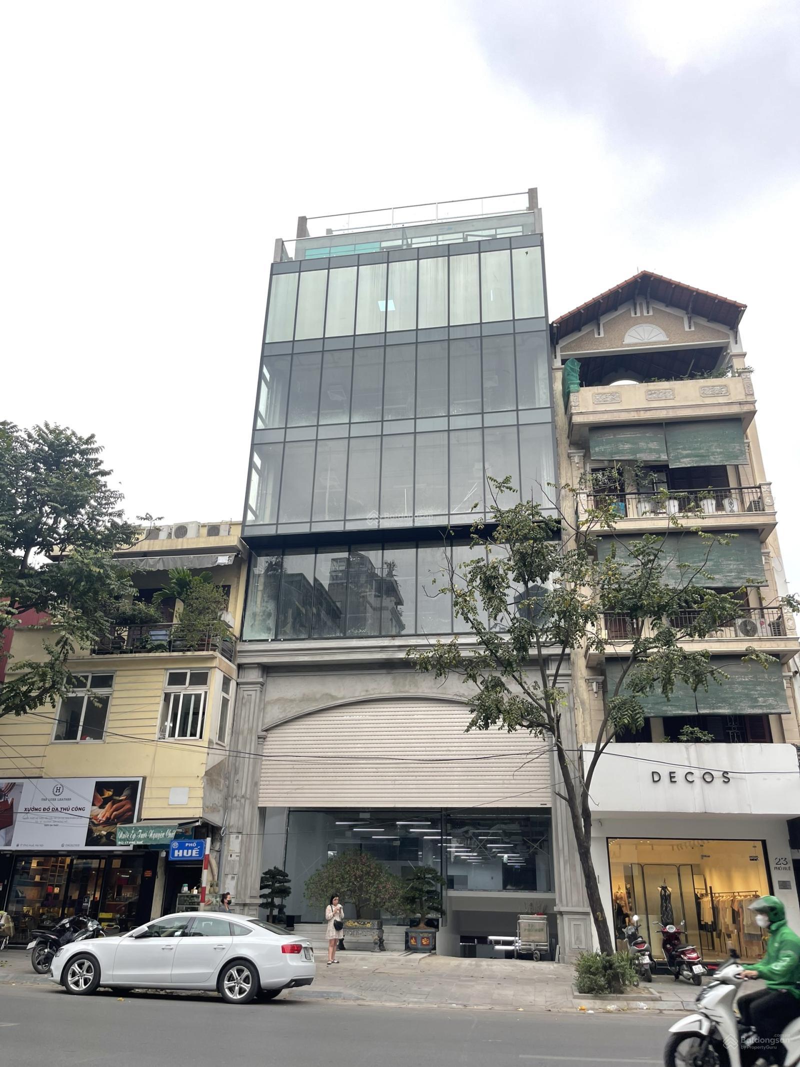 Cho thuê MBKD phố Ngô Quyền 120m2 diện tích, 10m mặt tiền, thông sàn, vị trí đầu phố đẹp
