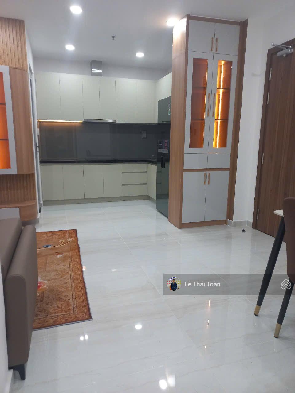 Cho thuê 2PN 2WC 71m2 căn góc rẻ nhất toà full nội thất như hình giá 10 triệu CC Happy One Central