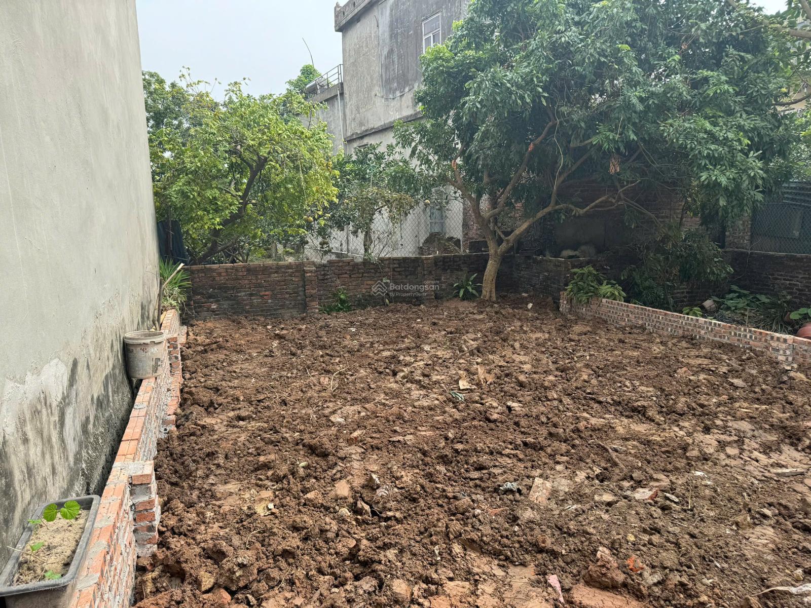Cần bán gấp 73m2 đất Trâu Quỳ, mặt tiền 6,5m nở hậu, đường trước đất ô tô tránh, giá 110tr/m2 Cần bán gấp 73m2 đất Trâu Quỳ, mặt tiền 6,5m nở hậu, đường trước đất ô tô tránh, giá 110tr/m2