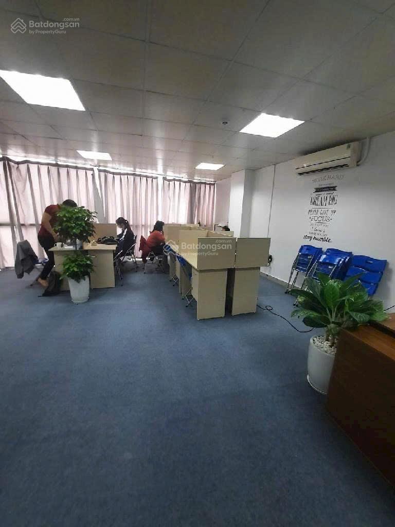 Bán nhà mặt phố cổ Hàng Tre, 101m2 giá chỉ 54 tỷ, dòng tiền cao, vỉa hè kinh doanh sầm uất ngày đêm Bán nhà mặt phố cổ Hàng Tre, 101m2 giá chỉ 54 tỷ, dòng tiền cao, vỉa hè kinh doanh sầm uất ngày đêm