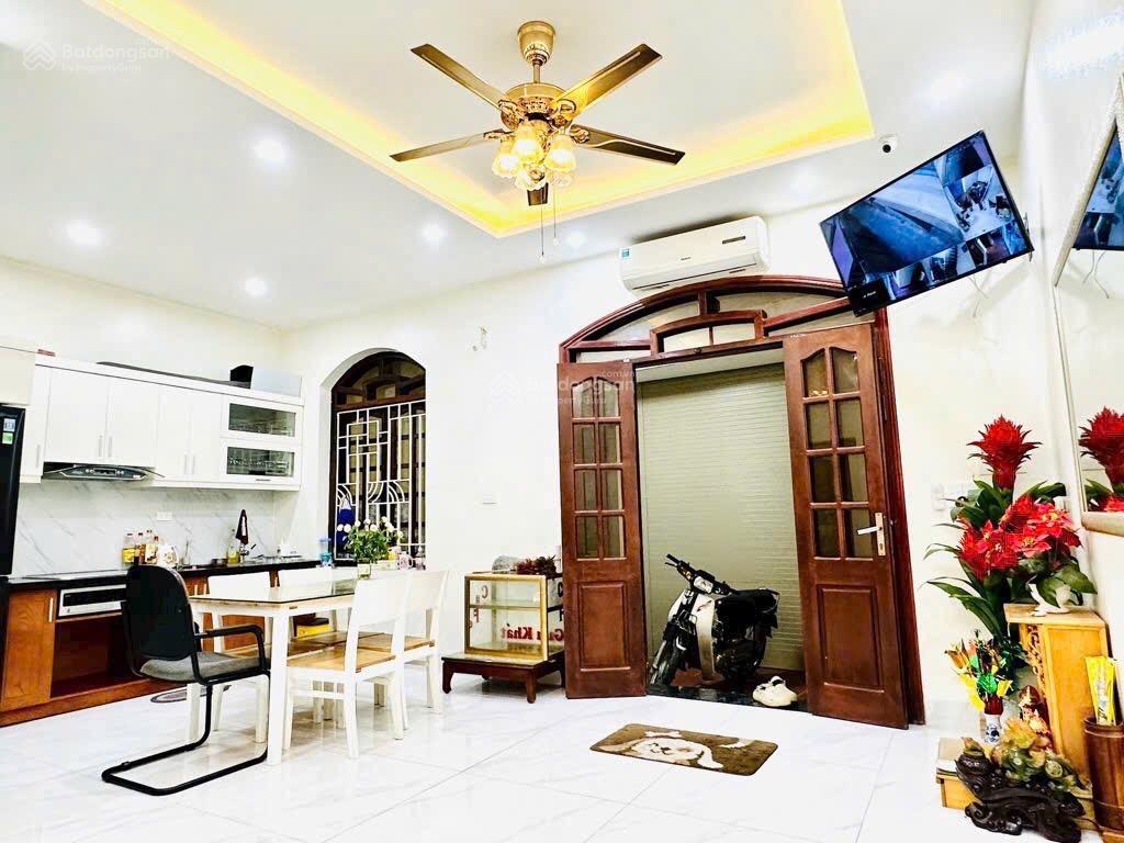 TUYỆT PHẨM NHÀ PHỐ LINH LANG CHỈ 1 CĂN DUY NHẤT. DT 90m2, MT 6,2m, CHỈ 4X TỶ