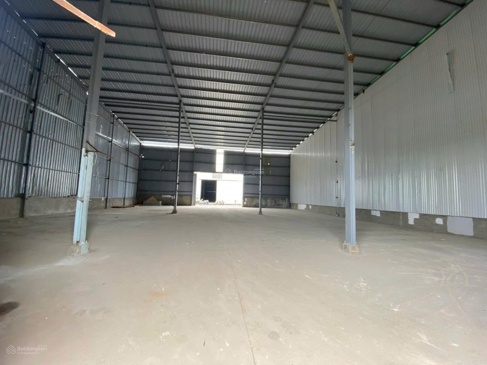 Cho thuê kho đường Nguyễn Trác, giáp KĐT Đô Nghĩa, Hà Đông. DT 500m2 cao 7m. Giá 50k/m2/th