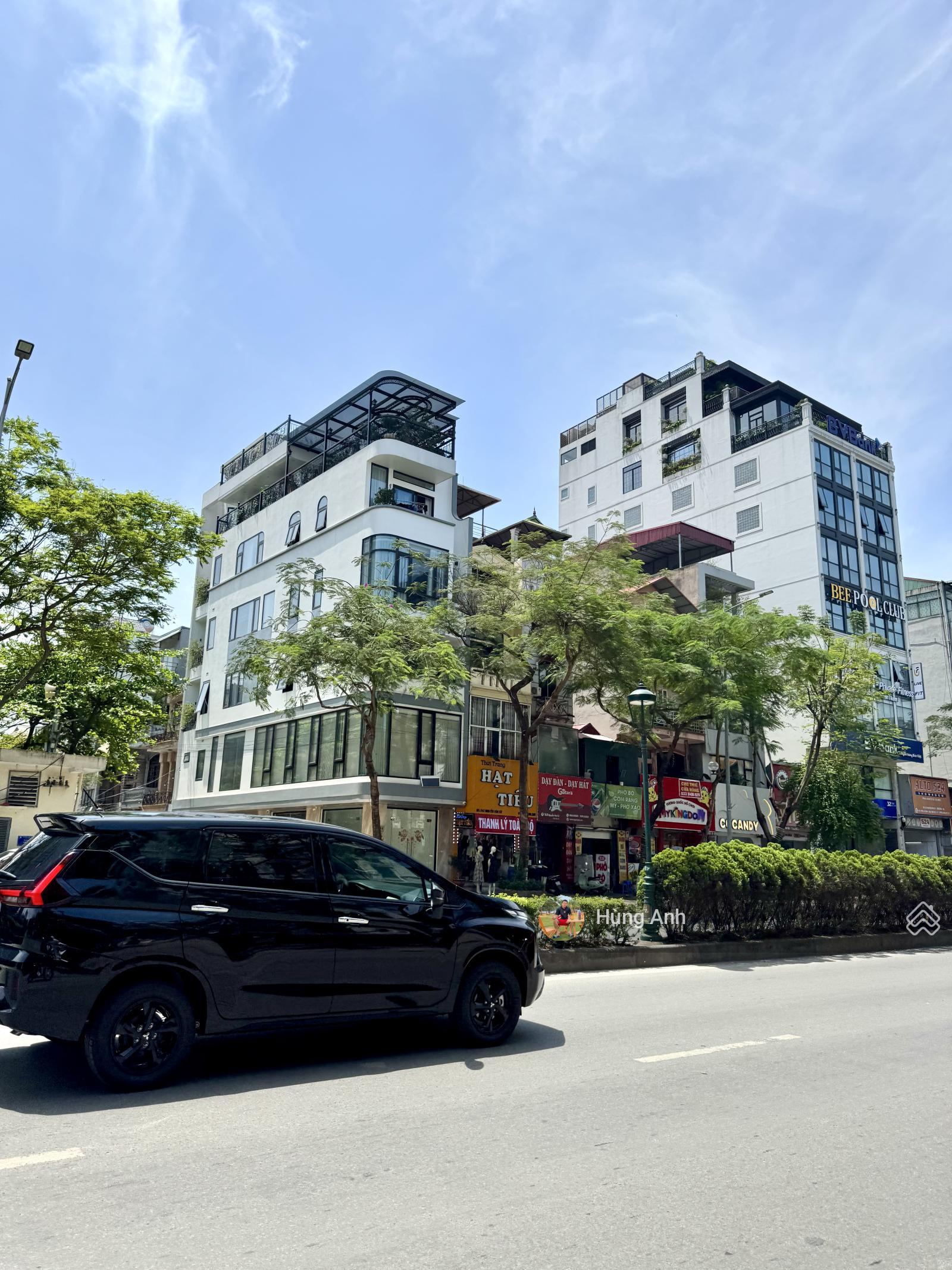 700m2 Full thổ cư mặt phố Nguyễn Văn Cừ, kinh doanh sầm uất, siêu hiếm, MT 9m xây toà văn phòng