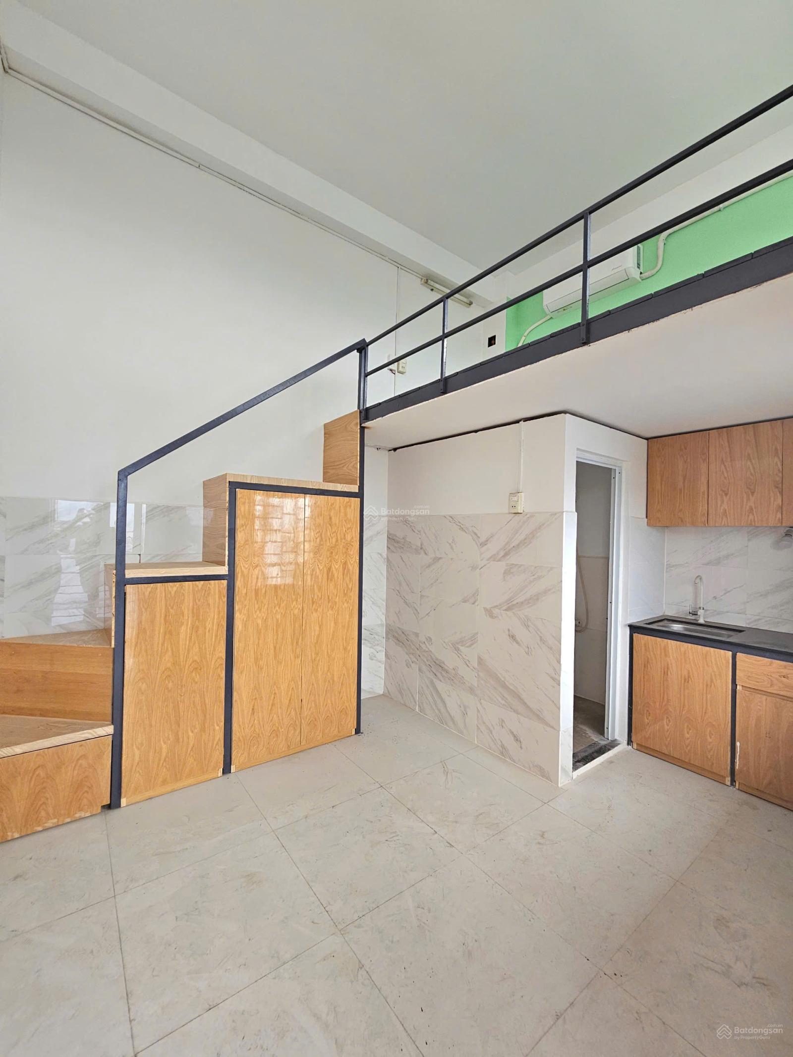 Cho thuê phòng trọ cao cấp, mới xây, gần chợ Thủ Đức, có nội thất cơ bản, giá ưu đãi