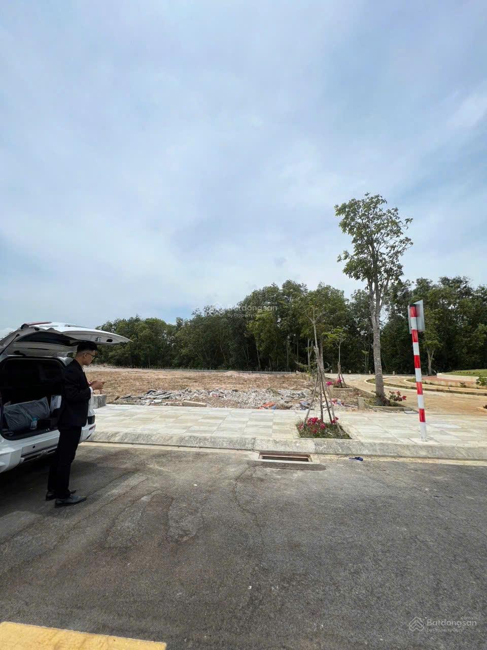 Thanh lý gấp lô đất 195m2 ngang 8m duy nhất ngay chợ Lộc An, Phước Hội, BRVT
