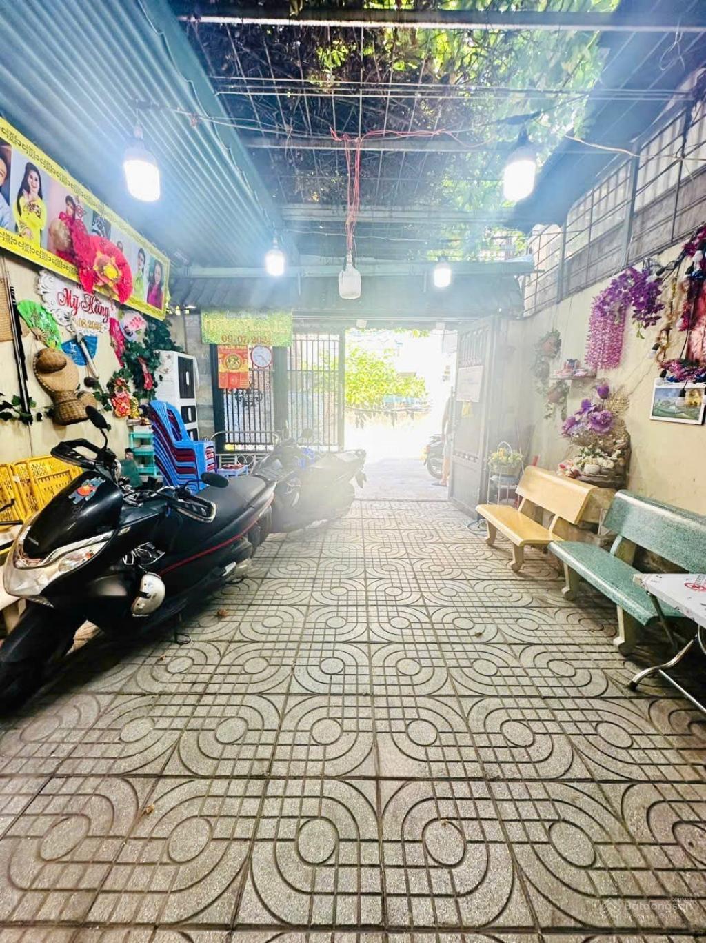 Bán nhà Quận 8, 3 tầng, gần Tạ Quang Bửu, hẻm xe hơi, 5x17, nhỉnh 7 tỷ