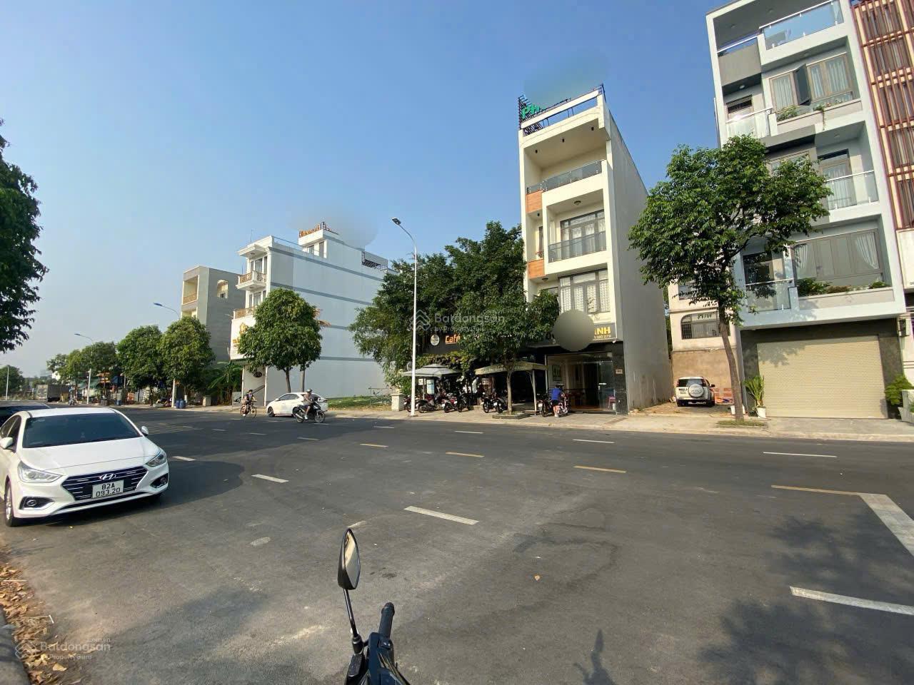 BÁN ĐẤT ĐẦU TƯ 20 X 54 =1085M2 NGAY VINCOM PLAZA PHƯỜNG DĨ AN TP. DĨ AN TỈNH BÌNH DƯƠNG BÁN ĐẤT ĐẦU TƯ 20 X 54 =1085M2 NGAY VINCOM PLAZA PHƯỜNG DĨ AN TP. DĨ AN TỈNH BÌNH DƯƠNG