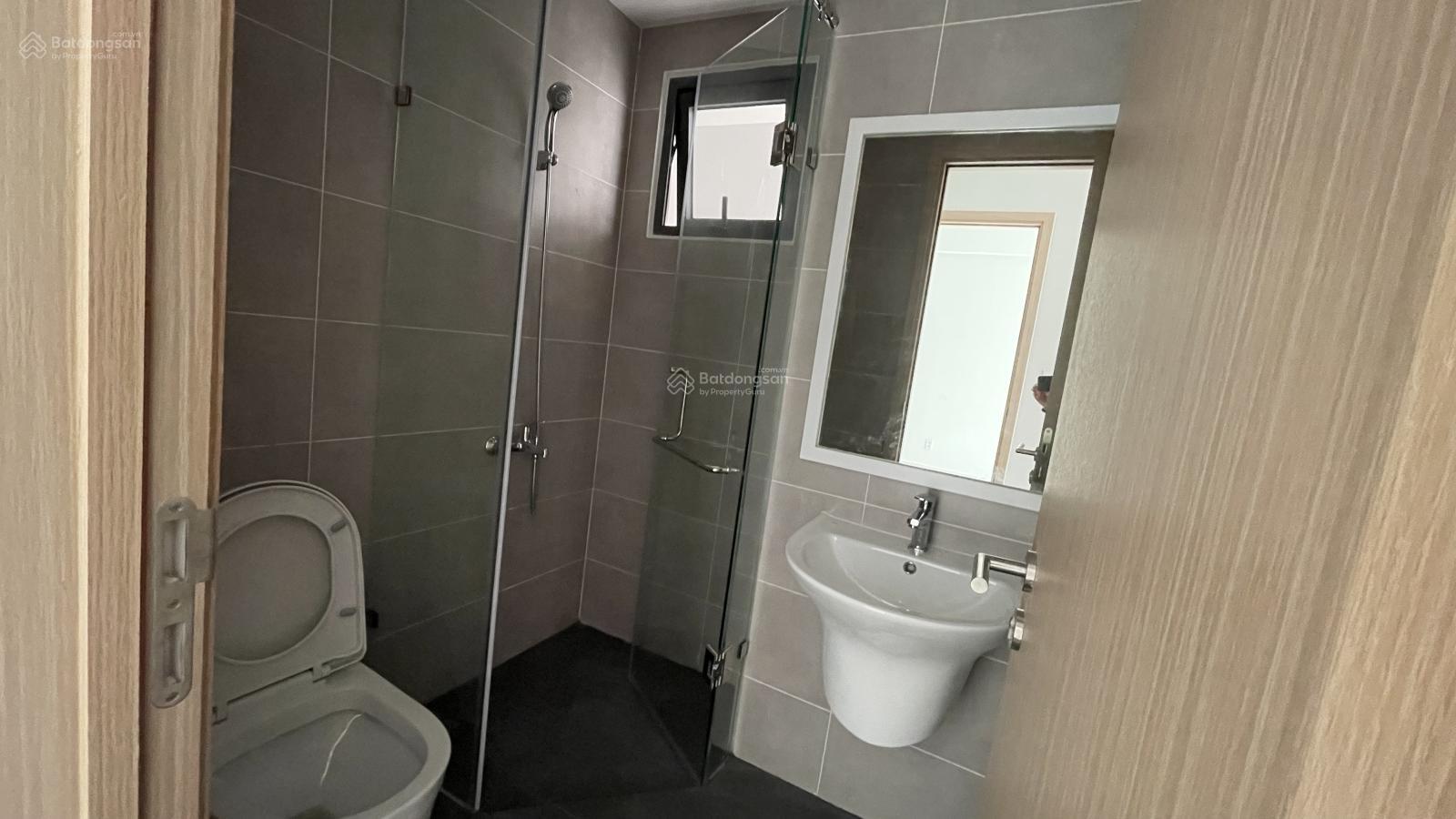 Cho thuê CC Lovera Vista, 7,5 triệu/th, 83m2, 3PN, 2WC, đẹp xuất sắc