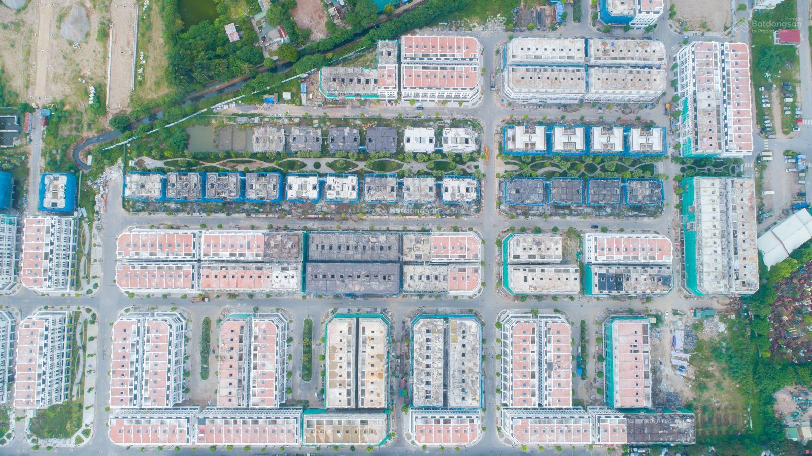 Hiếm! Bán liền kề góc Louis City Hoàng Mai, DT 198m2, 5 tầng giá 51.5 tỷ