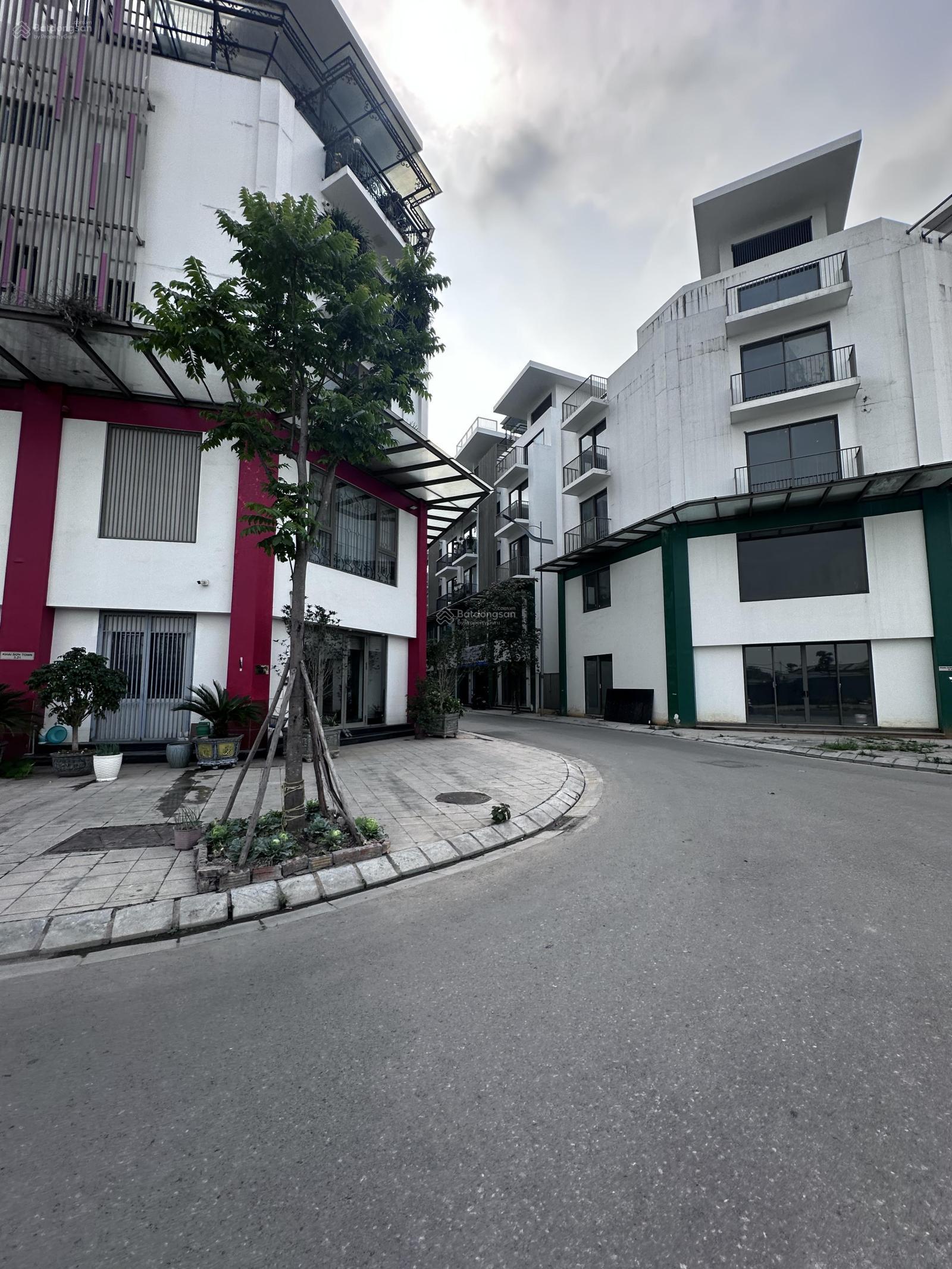 Bán 5 căn 93.2m2 130m2 giá 27 tỷ 110m. Cần bán gấp giá cực tốt lô góc cần thanh khoản nhanh