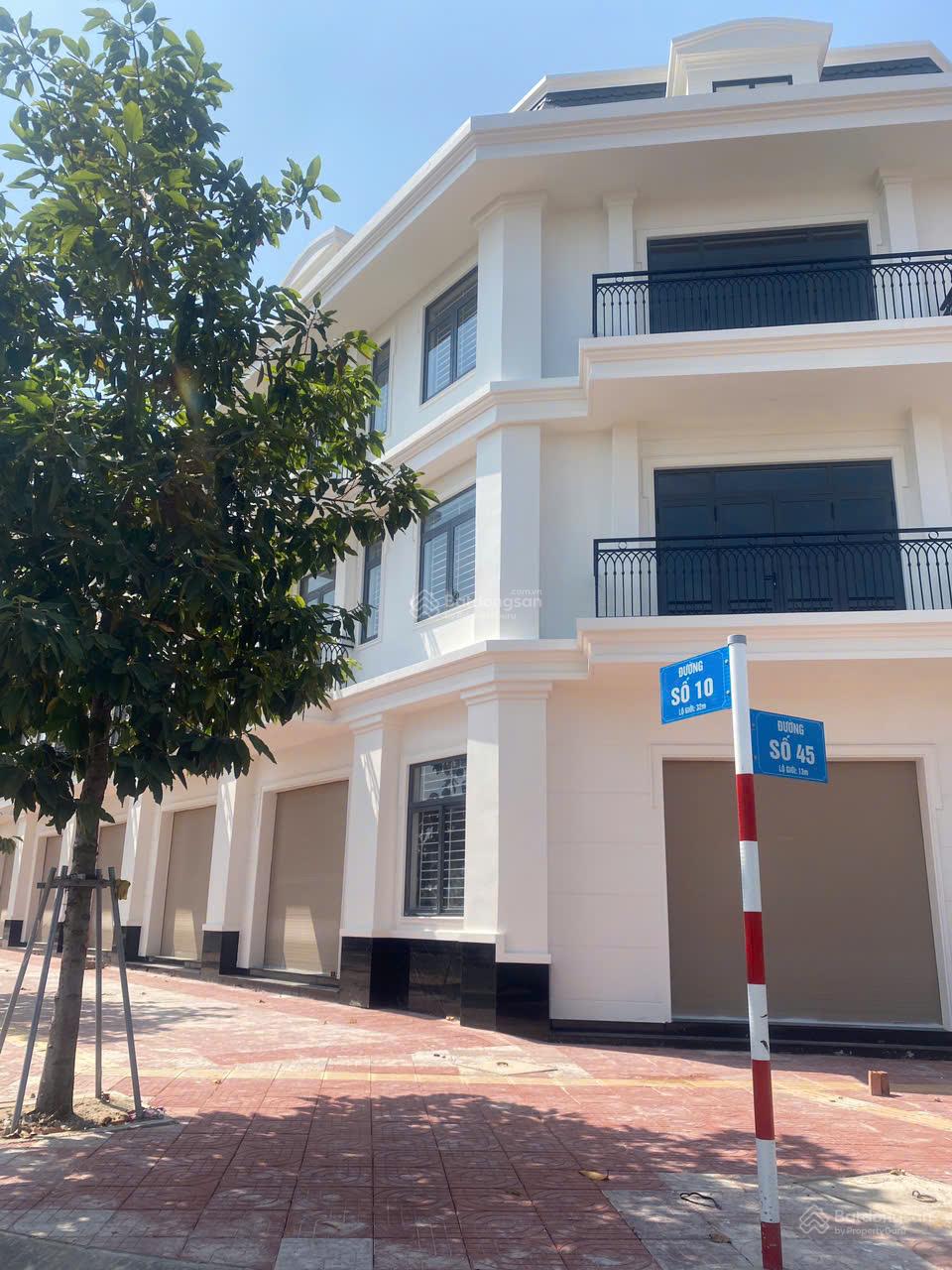Hàng ngộp Mega City 2, gần C.V, gần đường 25C, giá 12 triệu/m2 kết nối sân bay LT. LH 0966 113 ***
