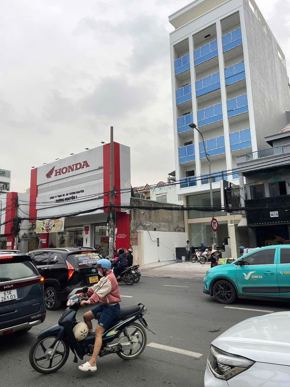 Bán gấp Tòa Nhà đường Lũy Bán Bích Tân Phú 6.5x22m Hầm 7 Tầng HĐT: 160tr/tháng Giá: 35 tỷ