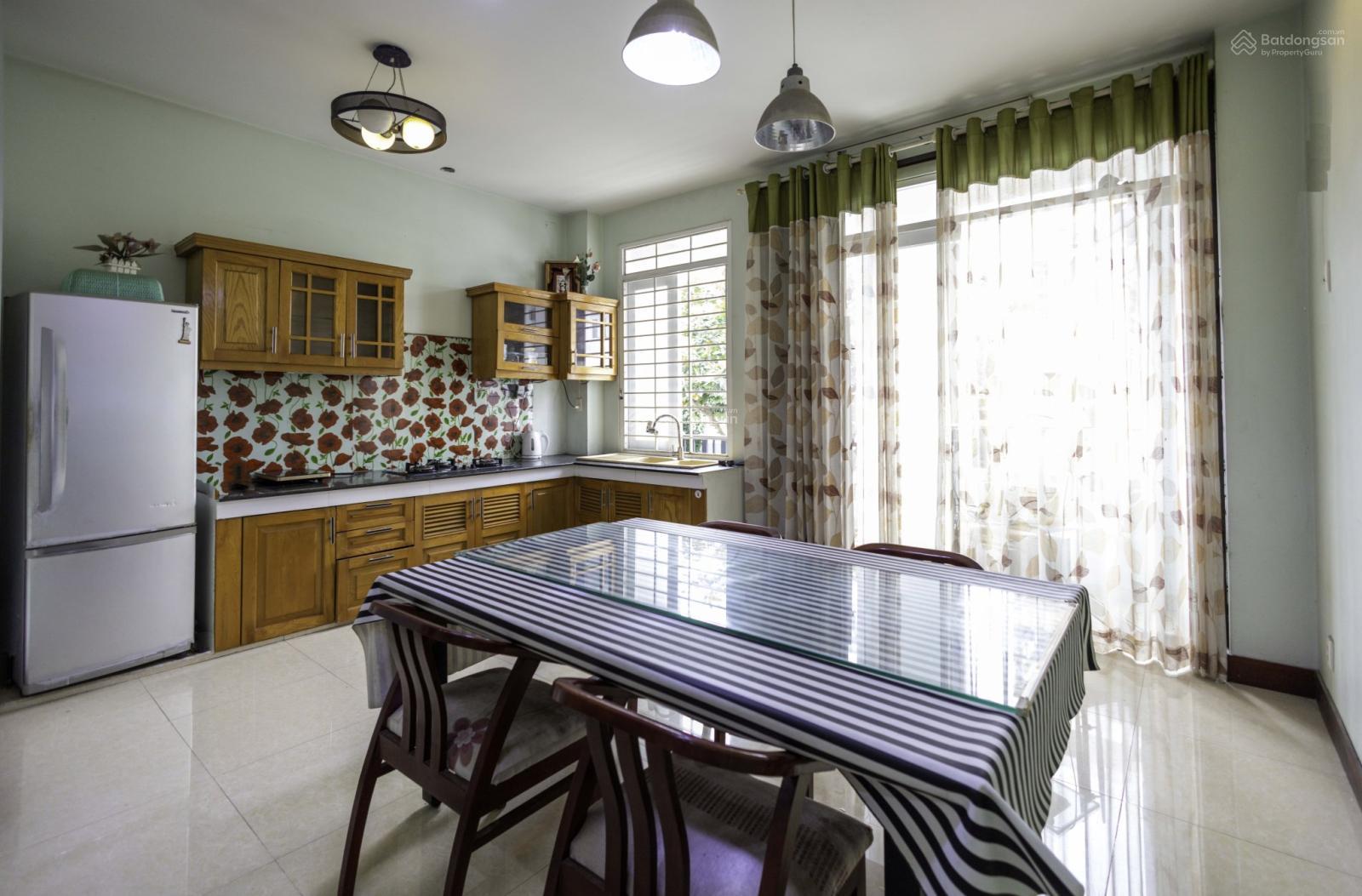 Cần bán gấp nhà phố 100m2, 3 lầu, nhà vị trí đẹp, thoáng sổ hồng giá chỉ 16 tỷ.LH A.Hiền 0937 777 *** Cần bán gấp nhà phố 100m2, 3 lầu, nhà vị trí đẹp, thoáng sổ hồng giá chỉ 16 tỷ.LH A.Hiền 0937 777 ***