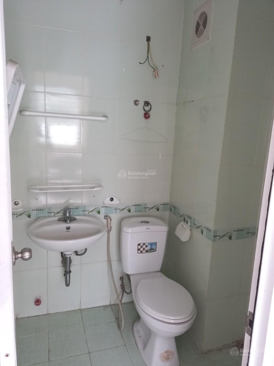Cho thuê căn chung cư giá 4,5r/th, 2PN, 1WC, 55m2. KĐT Việt Hưng ĐT: 0966 328 *** Cho thuê căn chung cư giá 4,5r/th, 2PN, 1WC, 55m2. KĐT Việt Hưng ĐT: 0966 328 ***