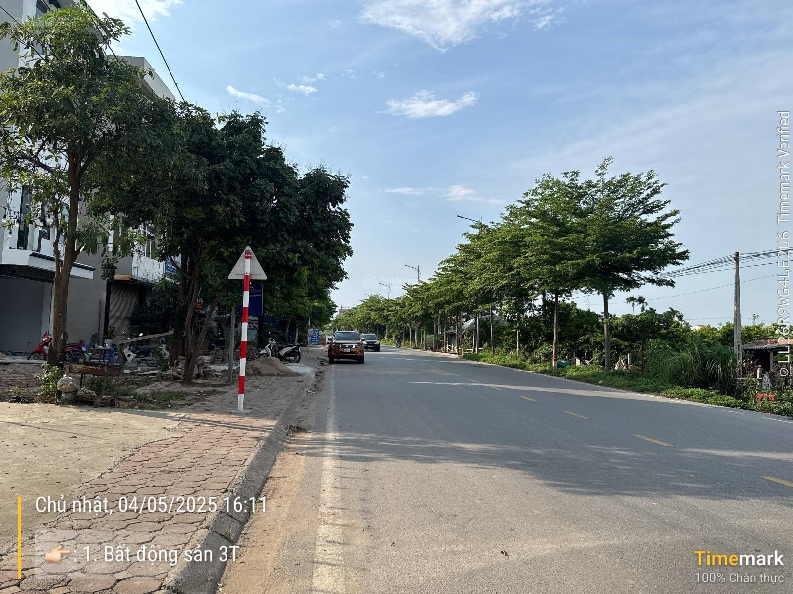 Bán 100m đất 2 mặt tiền đường tỉnh lộ 417 Trung tâm huyện Đan Phượng, đường ô tô tránh