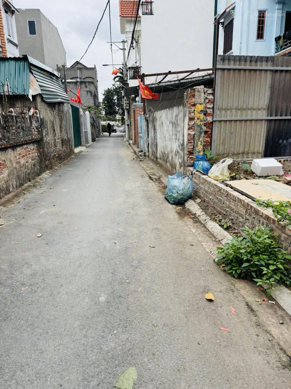 E bán đất 65.4m Xuân Thụy, Kiêu Kỵ, Gia Lâm. Cạnh Vin ocean park 1. Giá: 5.2 tỷ đường nhựa ô tô.