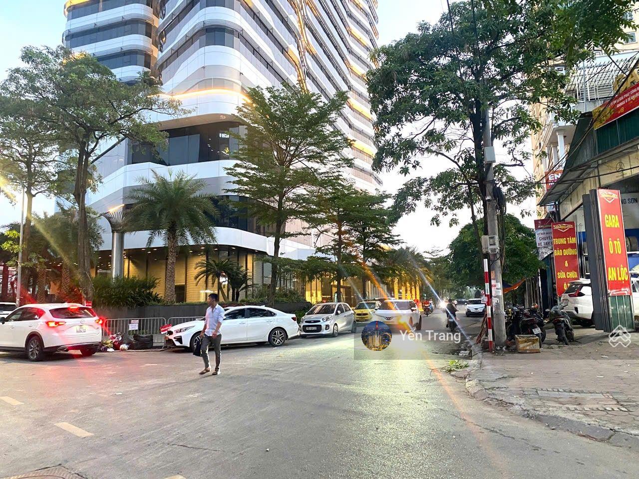 Bán đất xây building phố Đỗ Nhuận, hè 5m, kd đỉnh, 110m2, mt 8m, 36.8 tỷ