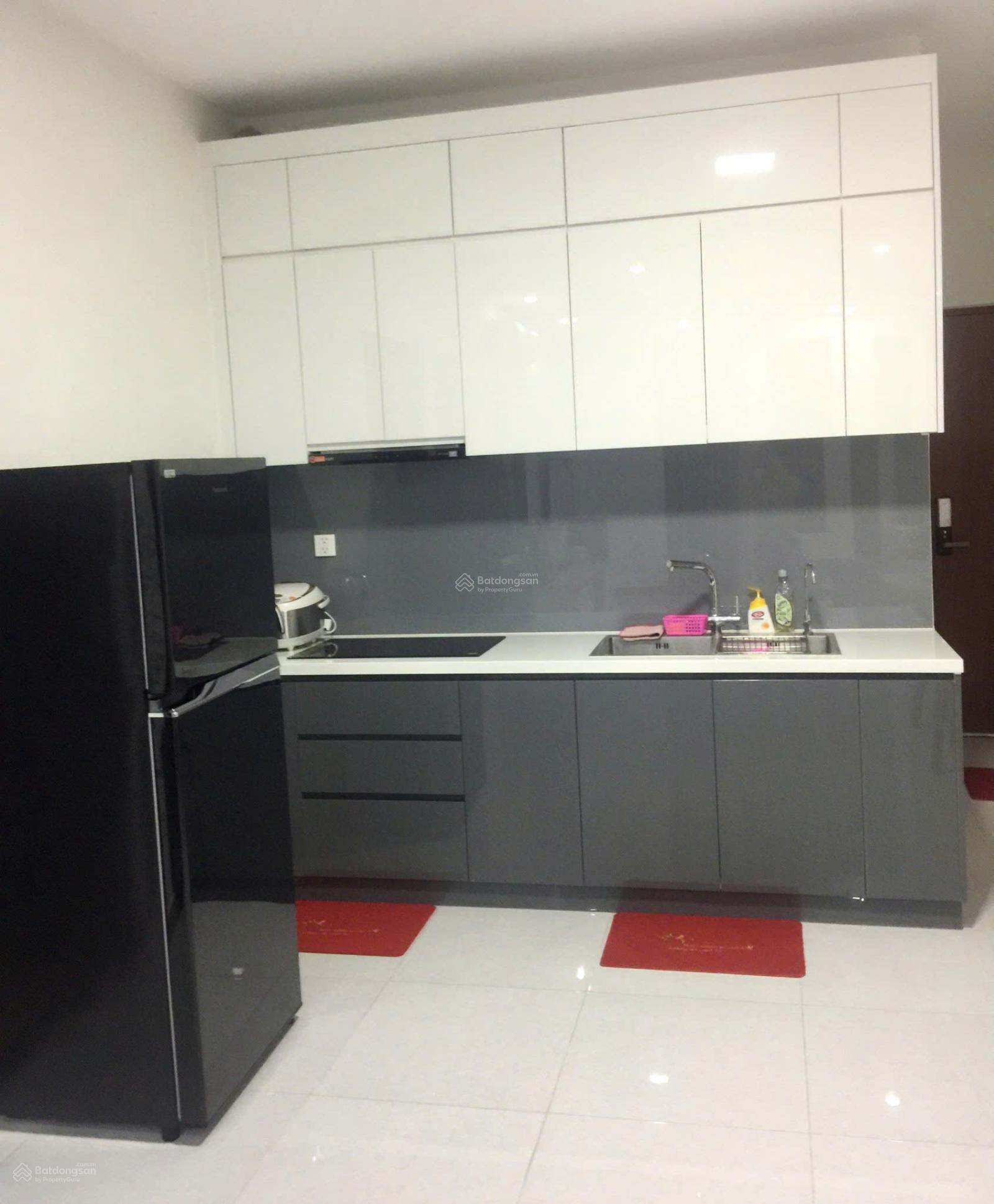 Bán 90m2 2PN2WC trống 4 tỷ giá cực tốt tại Đức Khải Quận 7 xem nhà liên hệ em hỗ trợ vay 70%