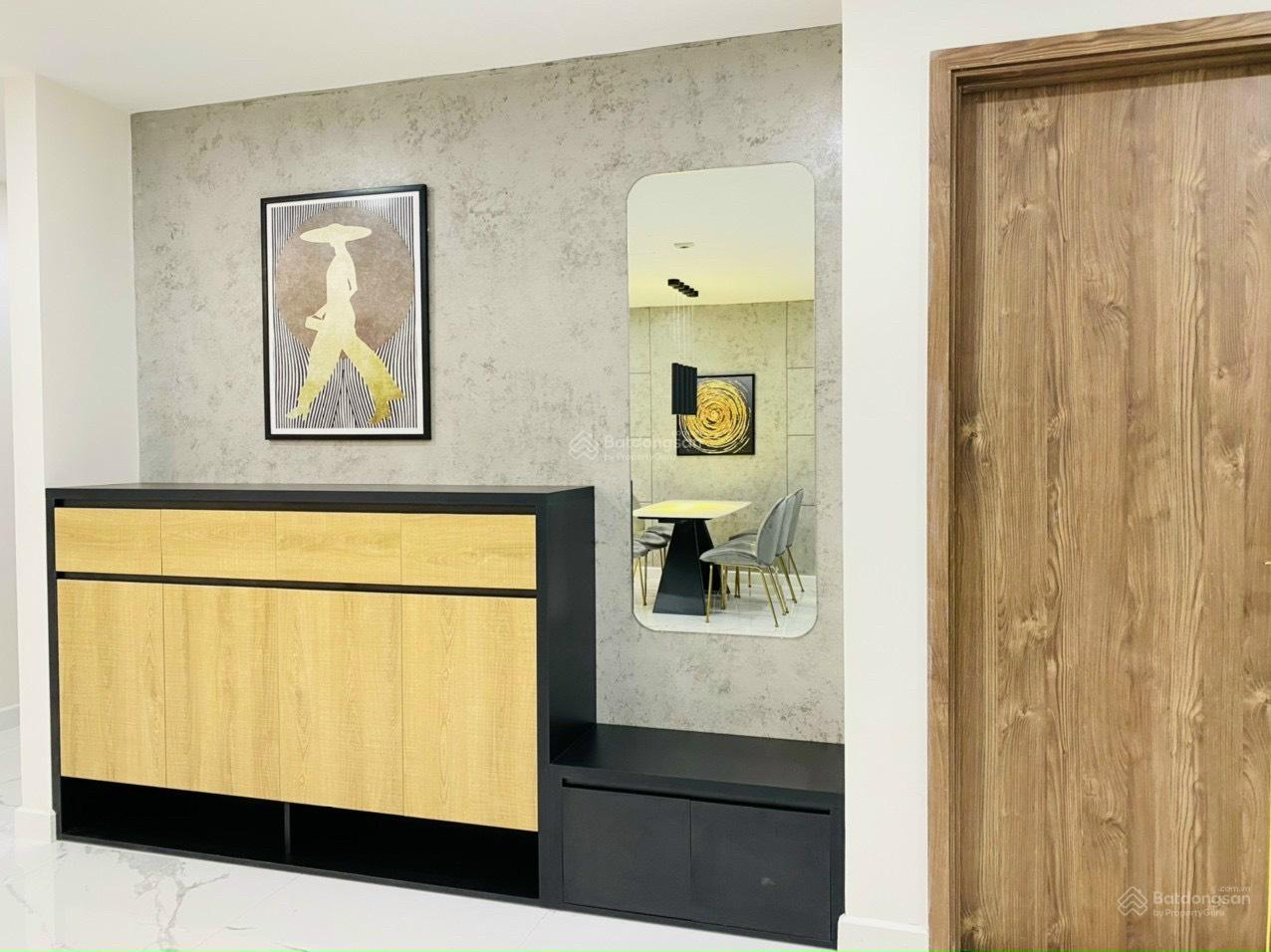 Em cần cho thuê gấp 2 phòng ngủ đầy đủ đồ sang trọng tại Sunshine Center 16 Phạm Hùng, Mỹ Đình
