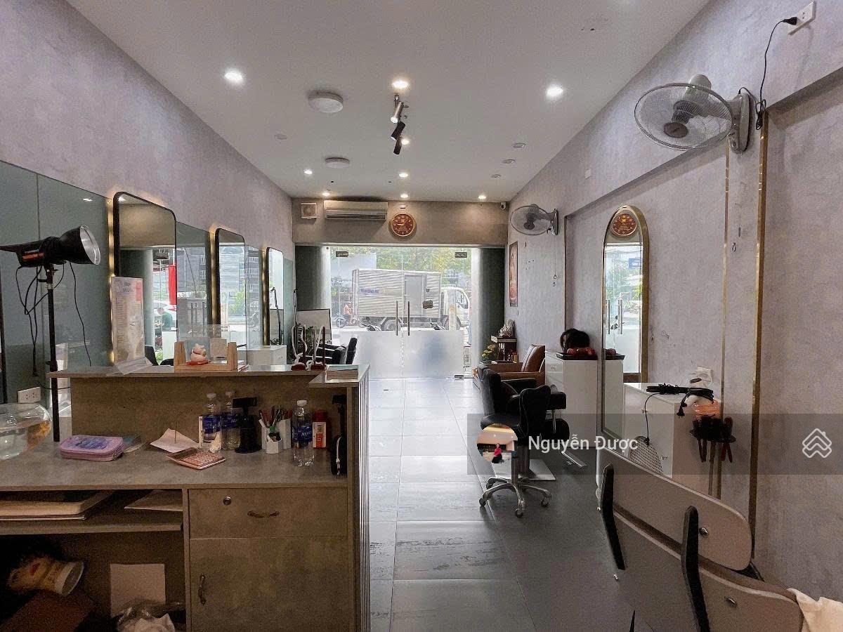 Bán nhà mặt phố Trần Nhật Duật, Hoàn Kiếm, lô góc siêu hiếm, 82.m, MT 4.2m,1 sổ 1 chủ, tặng GPXD 8T Bán nhà mặt phố Trần Nhật Duật, Hoàn Kiếm, lô góc siêu hiếm, 82.m, MT 4.2m,1 sổ 1 chủ, tặng GPXD 8T