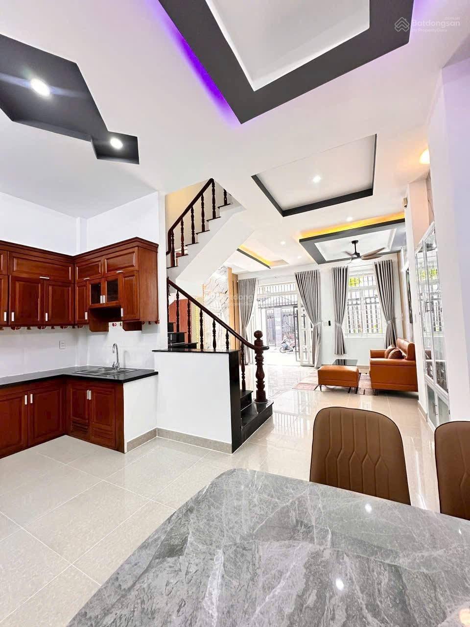 Cần ra đi nhà riêng giá 3TỶ460 cực đẹp 45m2, Lê Đại Hành, P. 11, Q.11